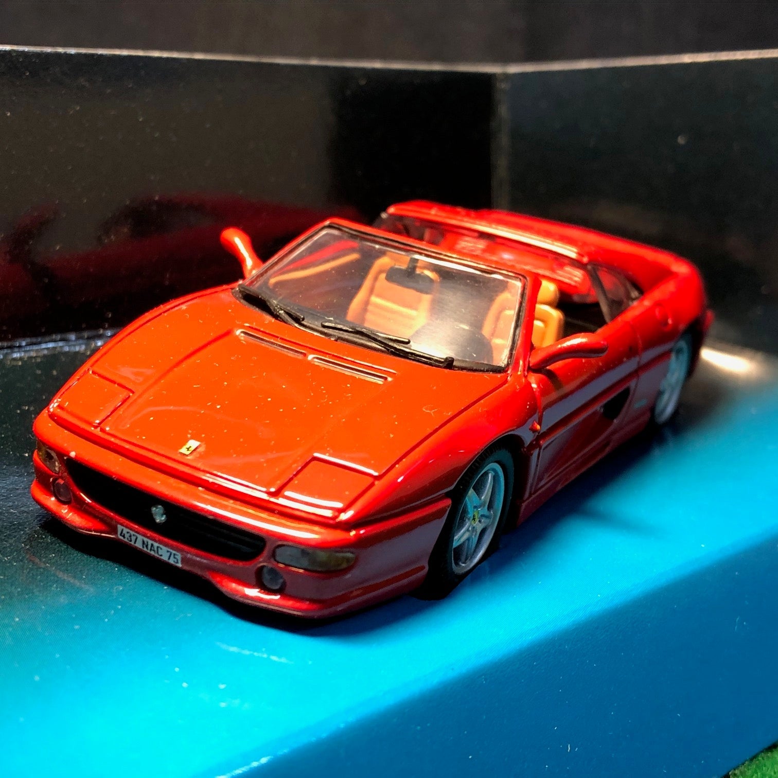 Ferrari F355 GTS 007 James Bond GoldenEye by Corgi Toys 1:43 (92978)