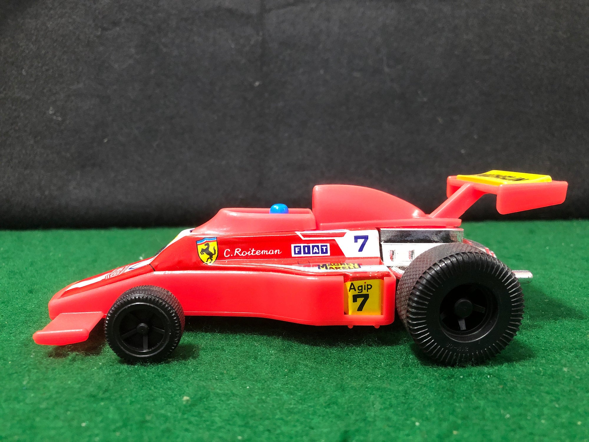Ferrari F1 N 7 C Roiteman Motorized Tin & Plastic