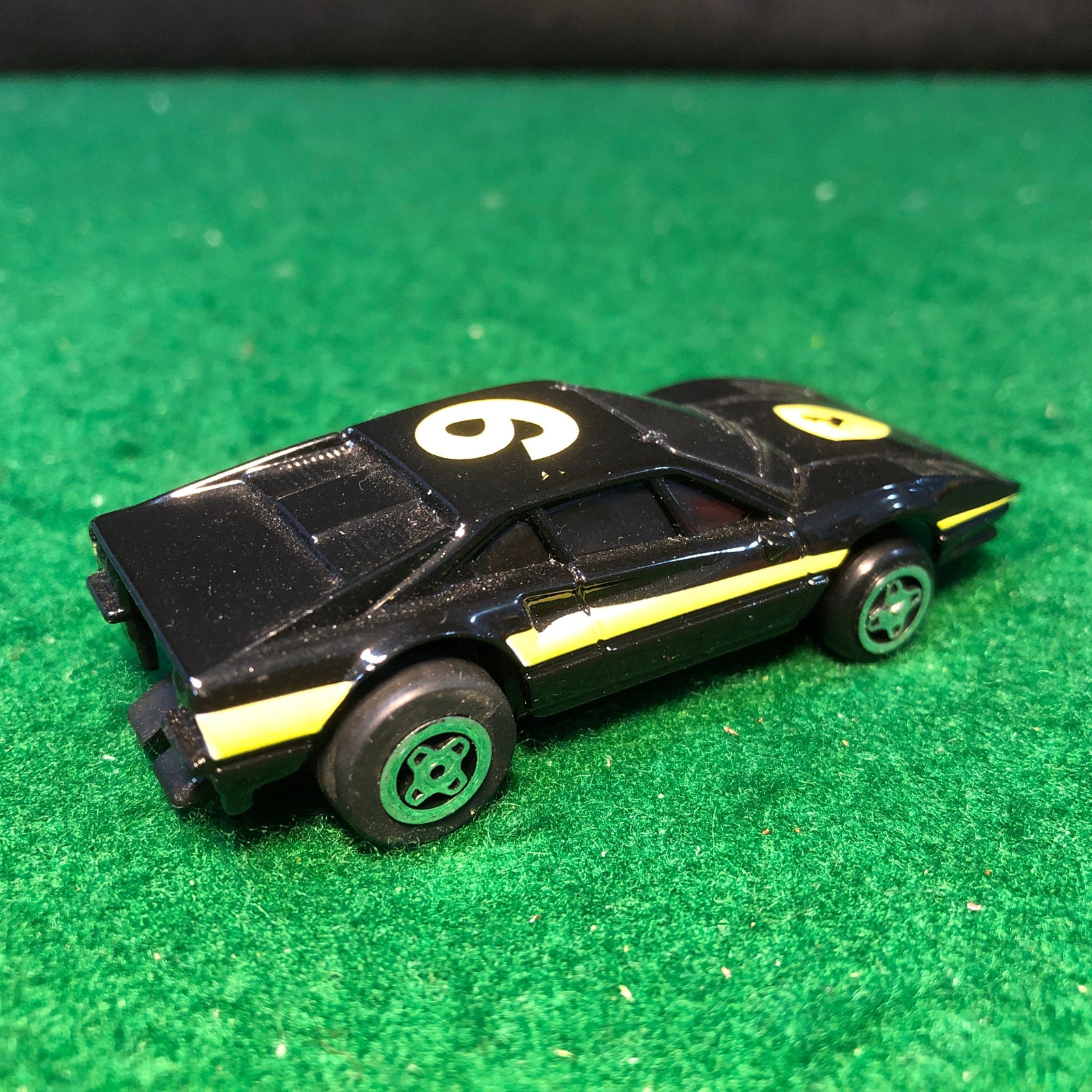 Ferrari 308 GTB N 9 Black Slam Shifters by Ideal 1:64 (4414)(No box)