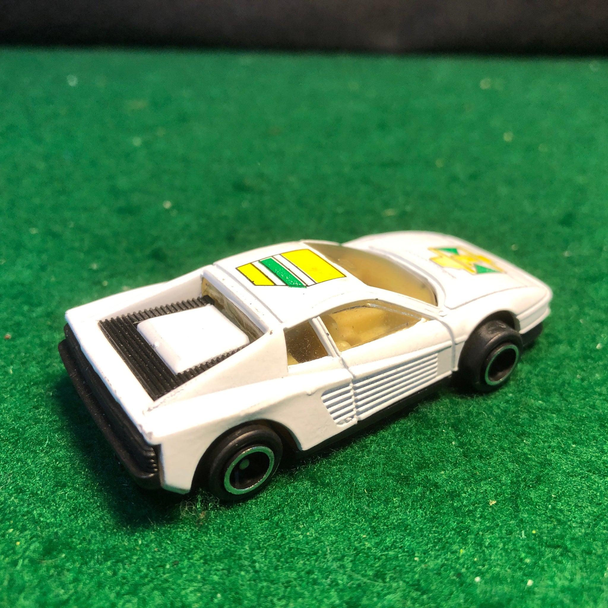 Ferrari Testarossa White w/Green & Yellow Decoration 1:64 (No box)
