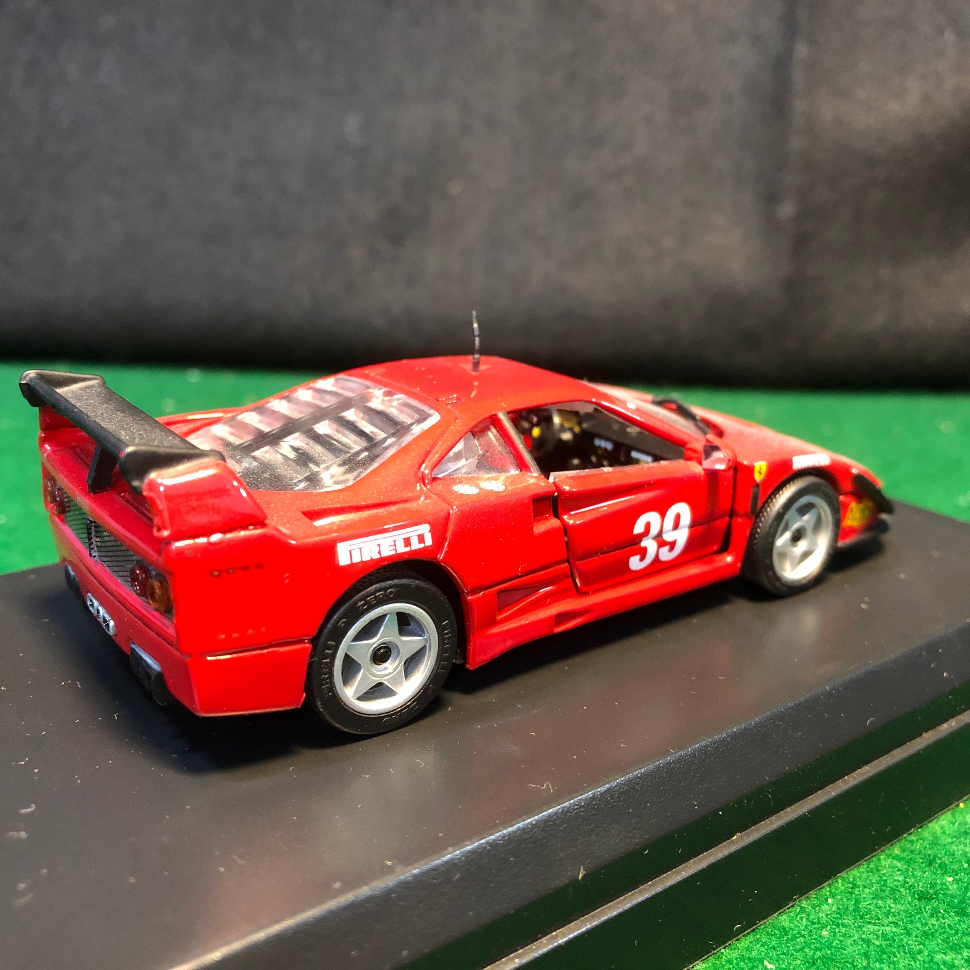 Ferrari F40 GT/LM Le Mans N 39 by DetailCars 1:43 (151)