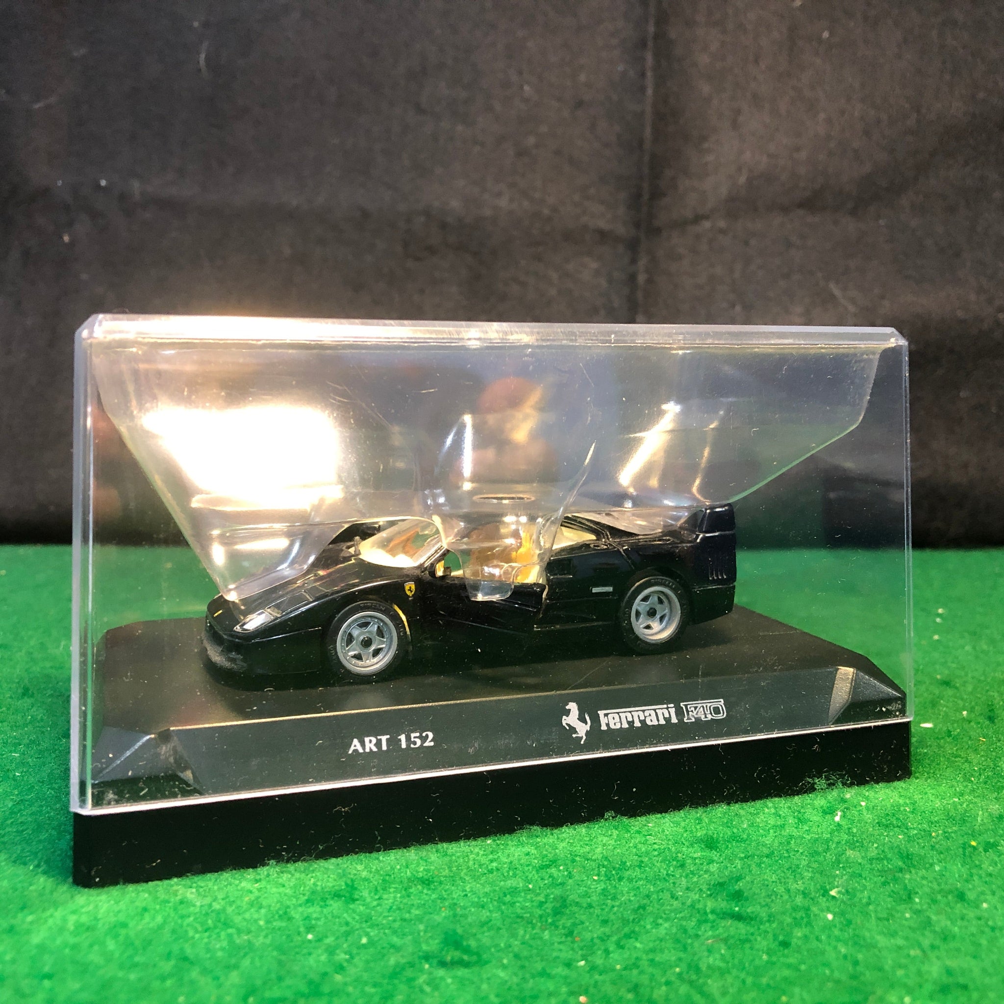 Ferrari F40 Metallic Black by DetailCars 1:43 (152)