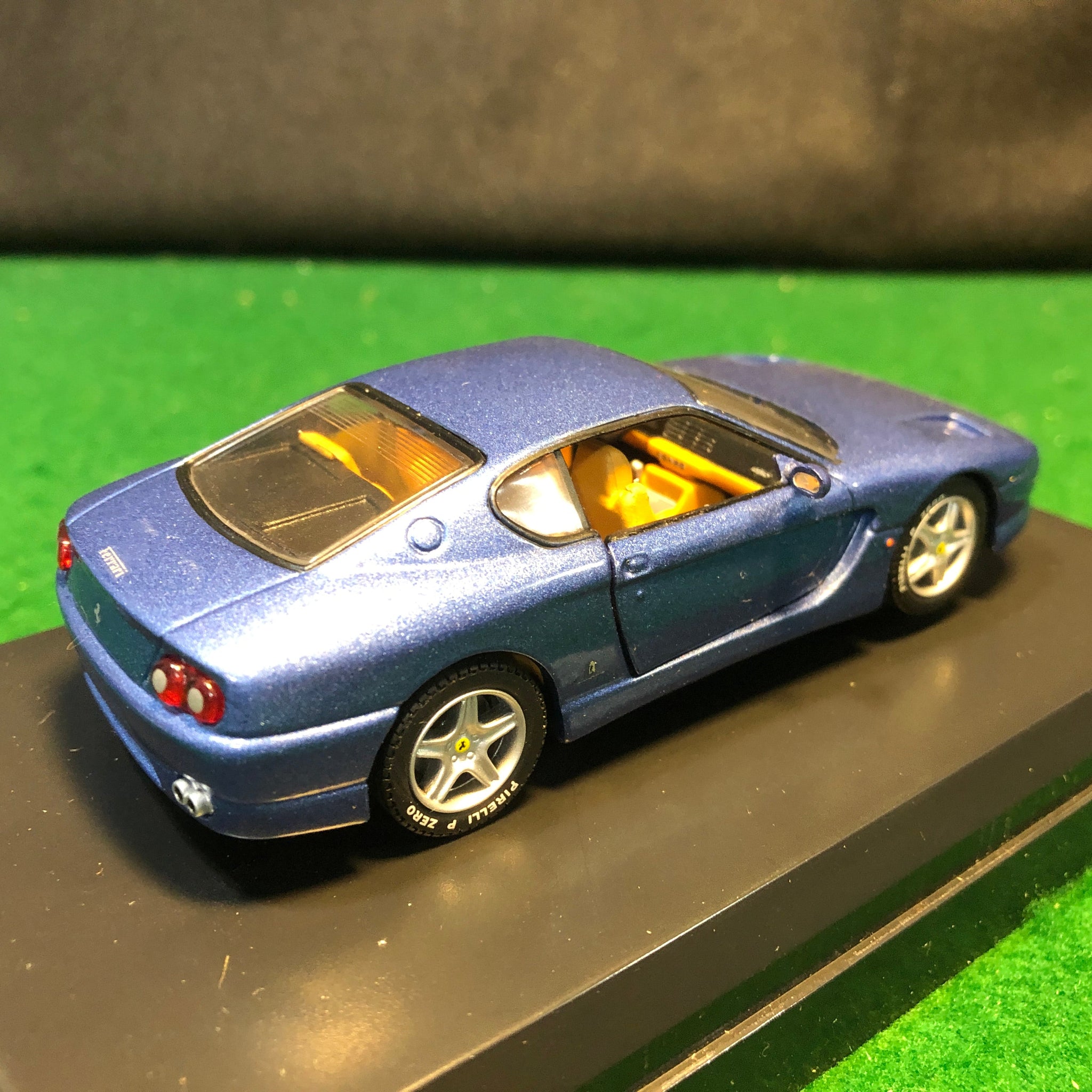 Ferrari 456 GT 2+2 Metallic Blue by DetailCars 1:43 (190)