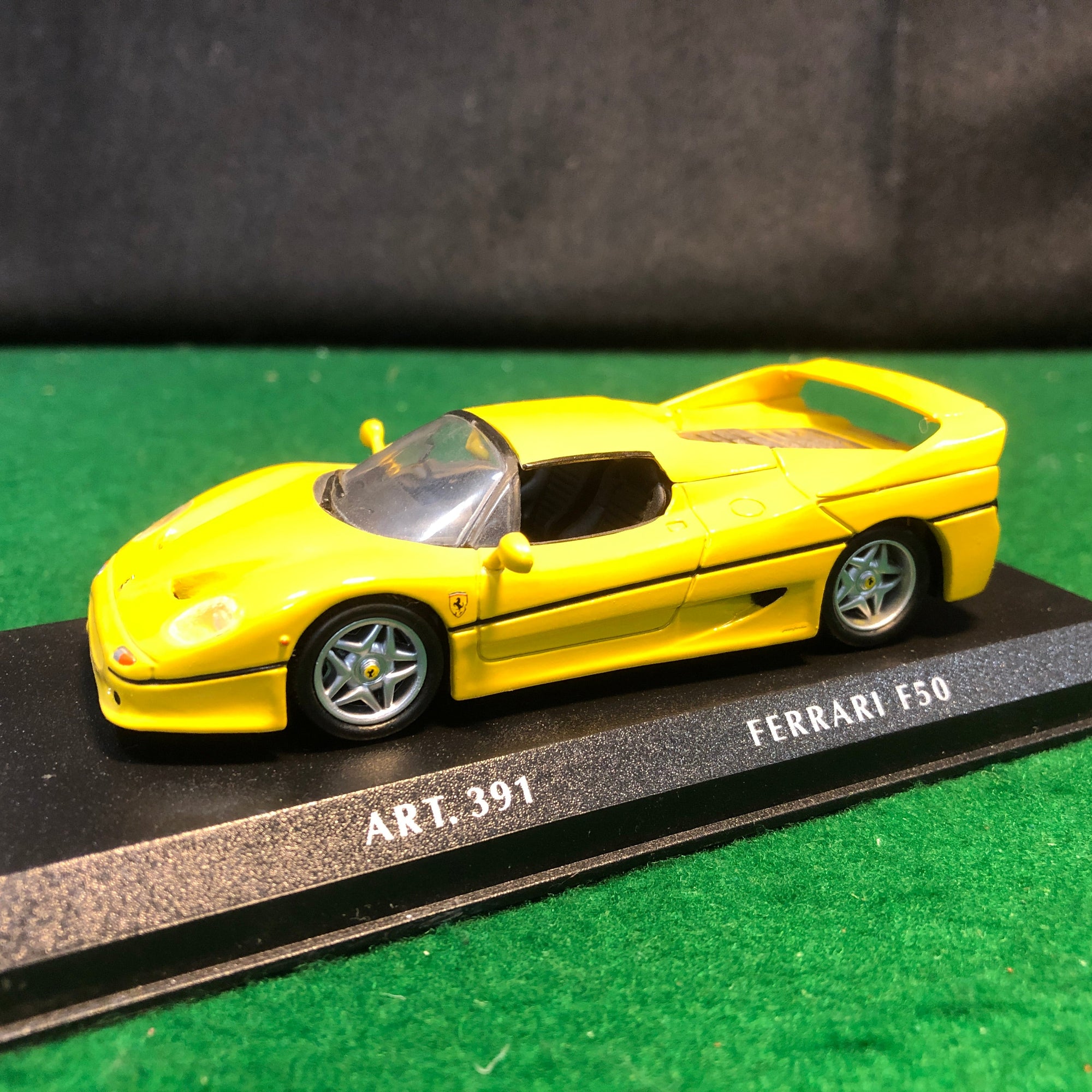 Ferrari F50 Coupe Yellow by DetailCars 1:43 (391)