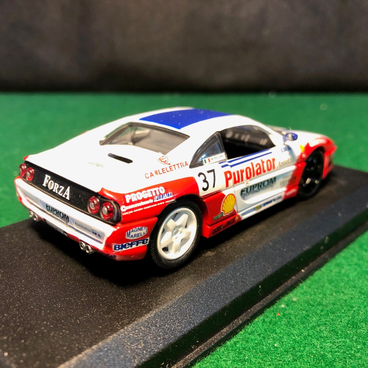 Ferrari F355 GT/Challenge Polani N 37 by DetailCars 1:43 (144)