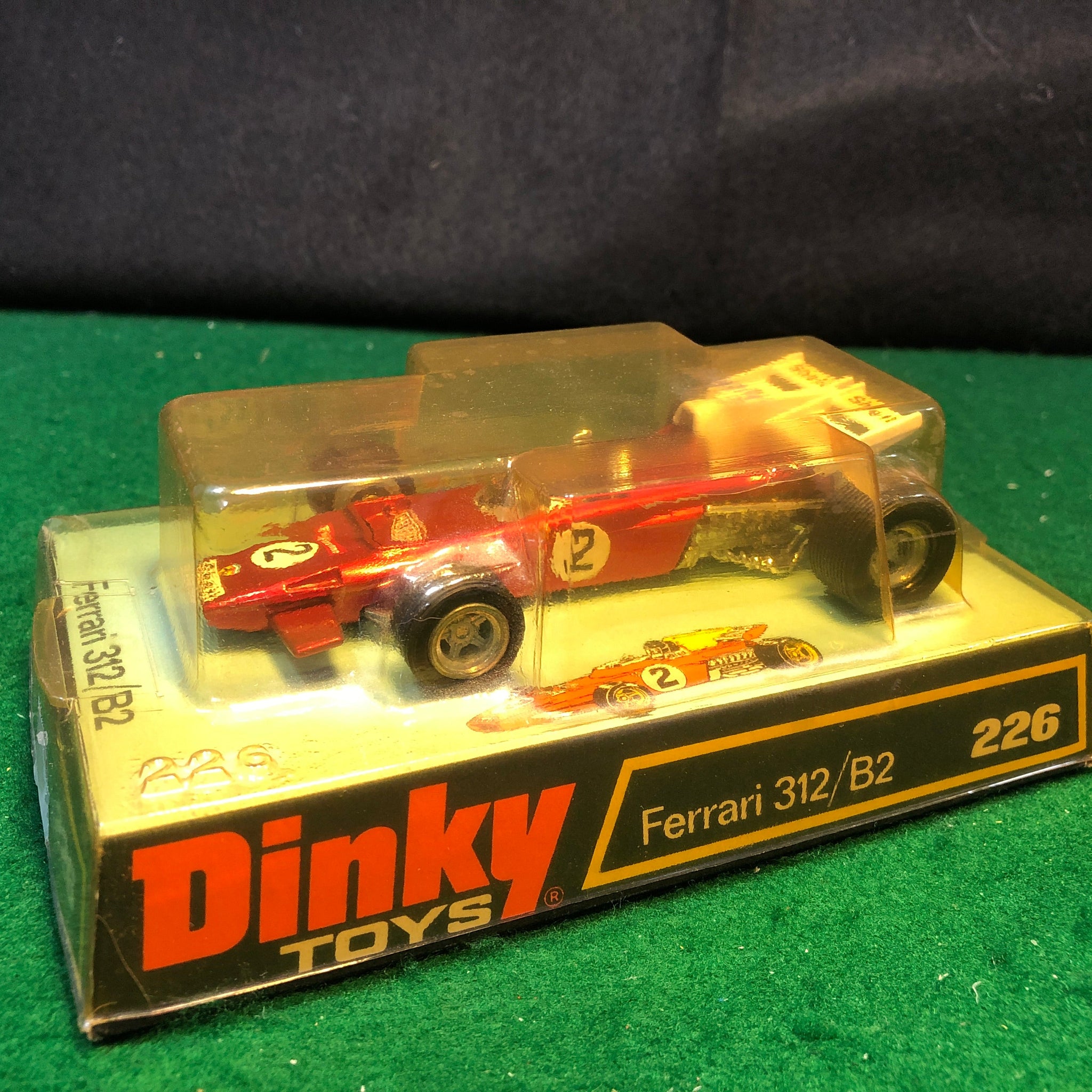 Ferrari 312 B2 F1 N 2 by Dinky / Meccano 1:36 (226)