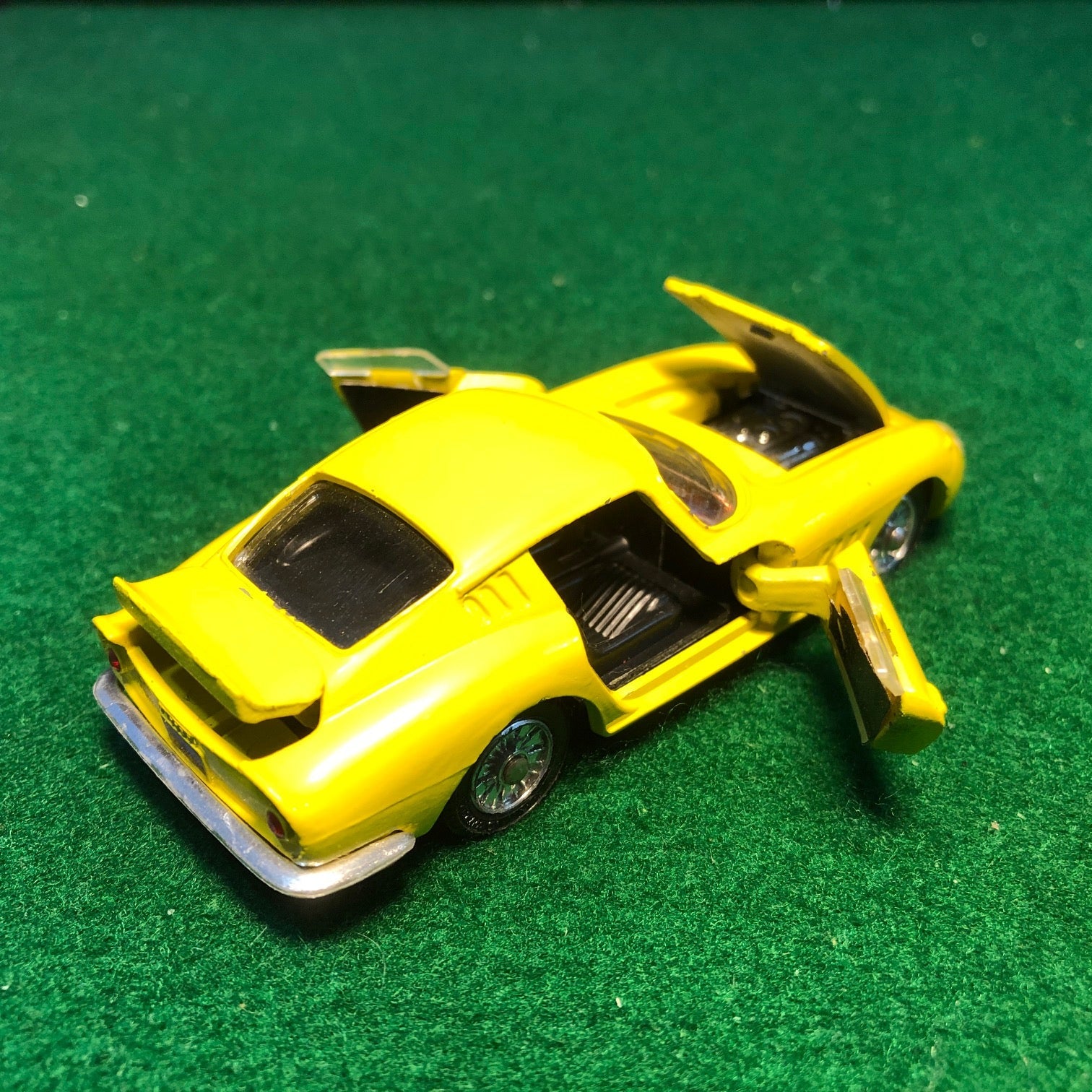 Ferrari 275 GTB Yellow by Dinky / Meccano 1:43 (506)(No box)