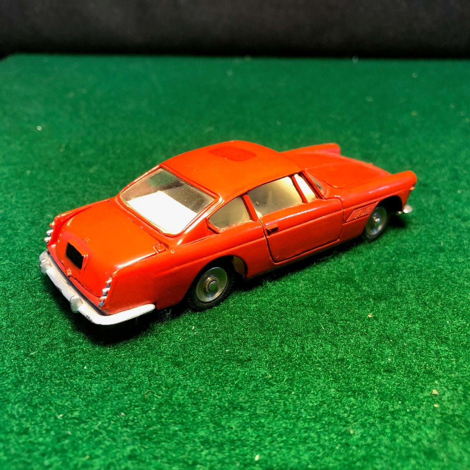 Ferrari 250 GTE 2+2 Red by Dinky / Meccano 1:43 (515)(No box)