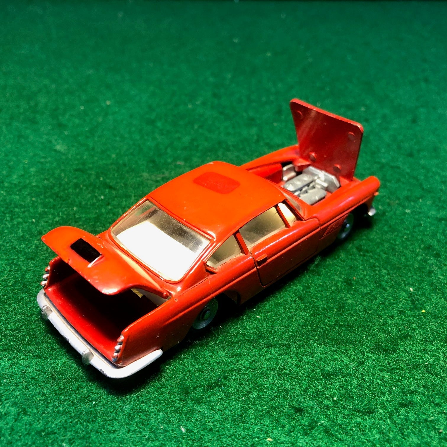 Ferrari 250 GTE 2+2 Red by Dinky / Meccano 1:43 (515)(No box)