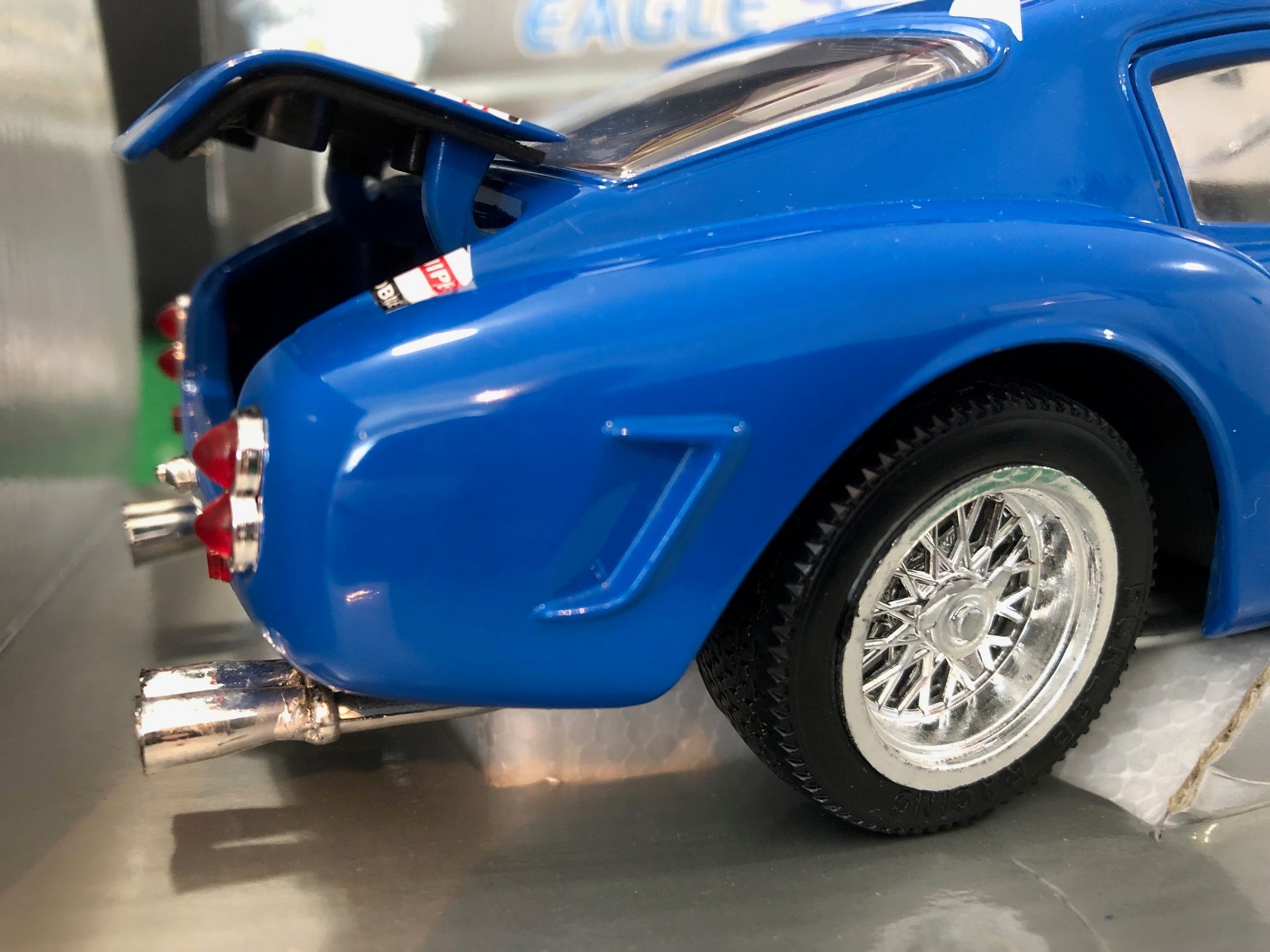 Ferrari 250 GT SWB 1961 TdF N. 147 by Eagle's Race 1:18