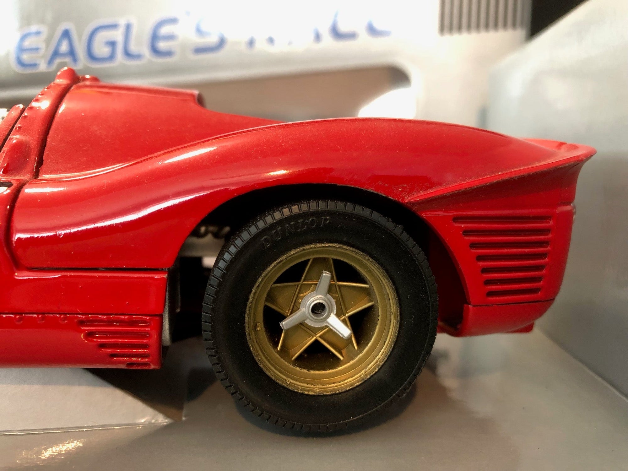 Ferrari 330 P4 1967 Spyder Red by Eagle's Race 1:18