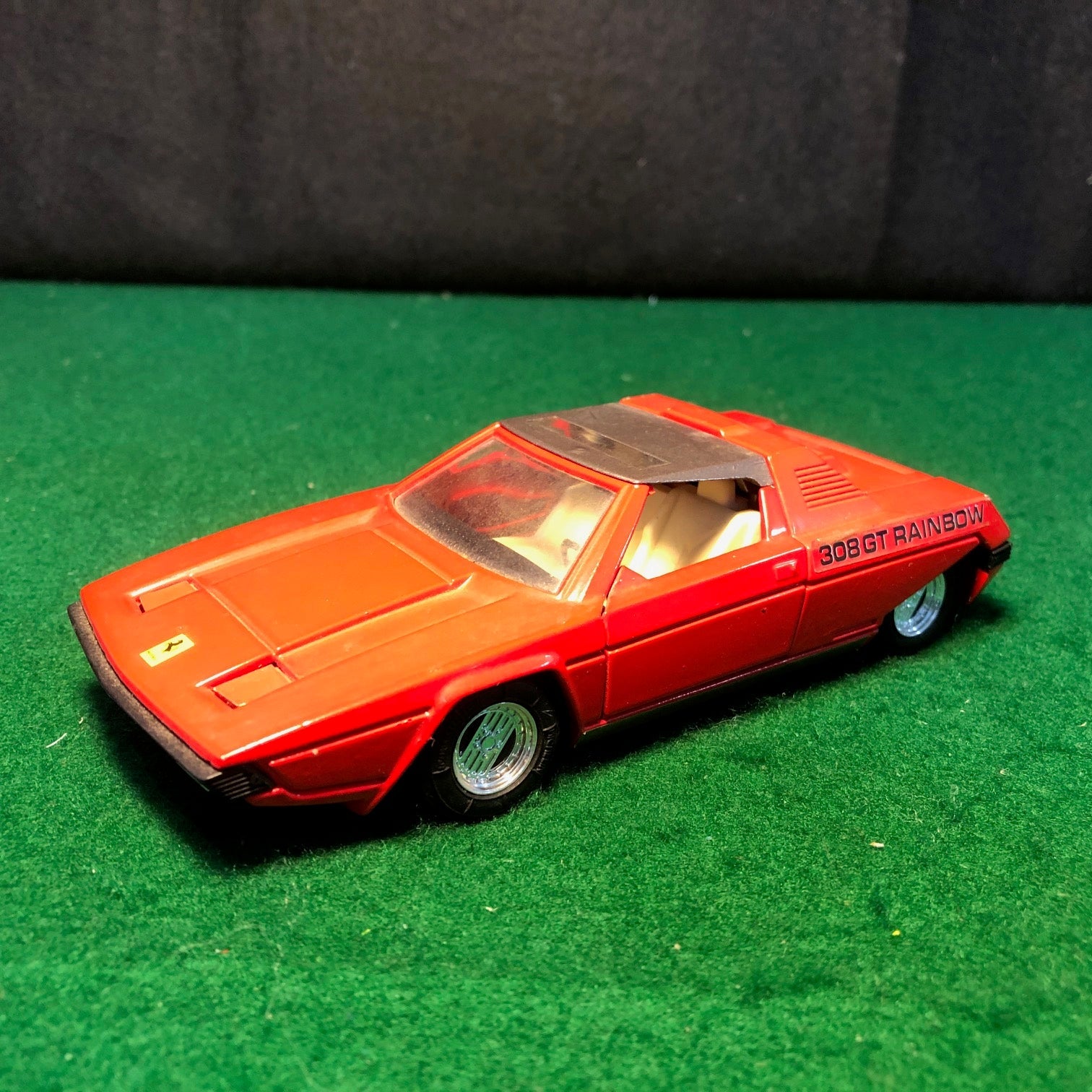 Ferrari 308 GT Rainbow Bertone Red by Eidai 1:28 (44)(No box)