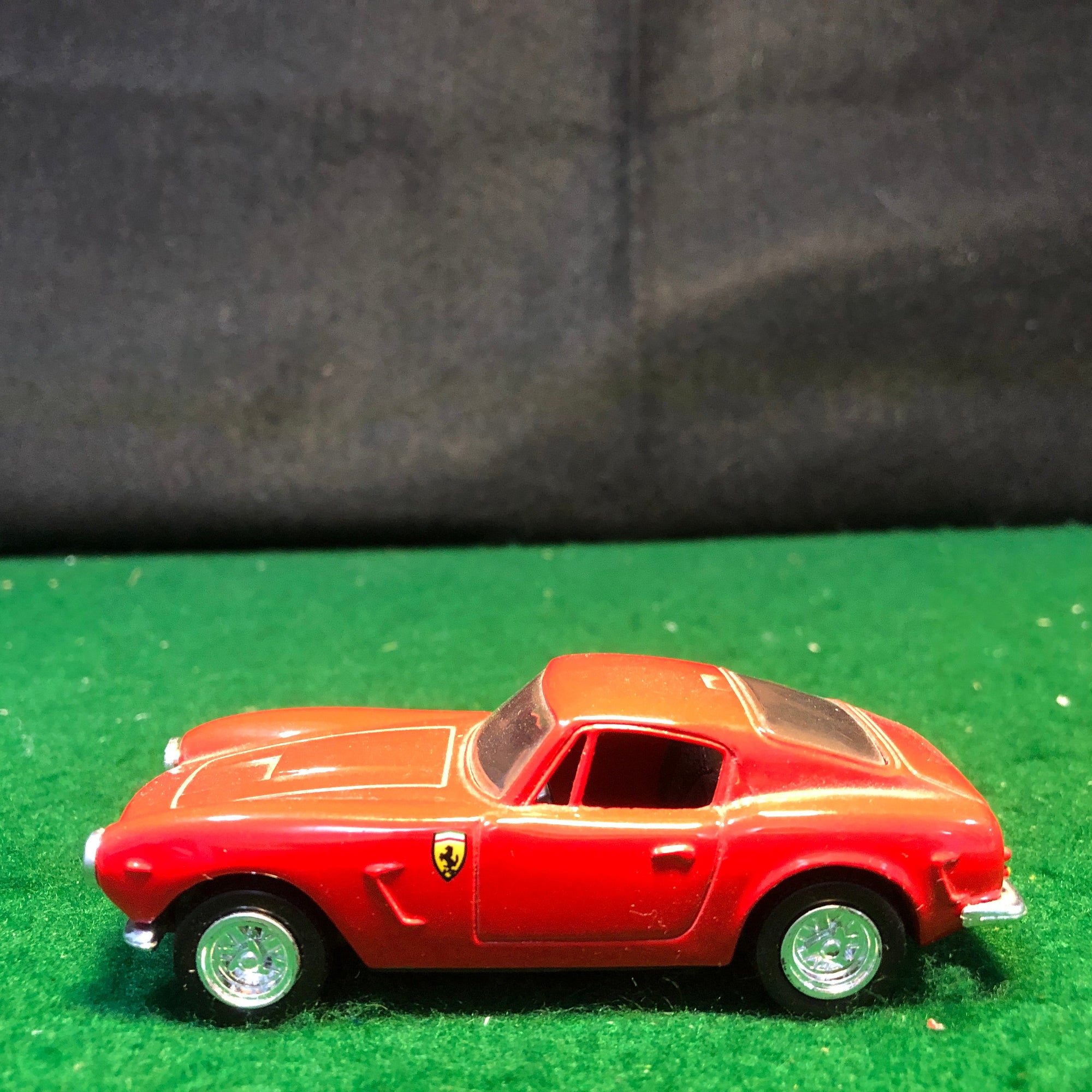 Ferrari 250 GT SWB Berlinetta Red by Ertl 1:43 (2853)(No box)