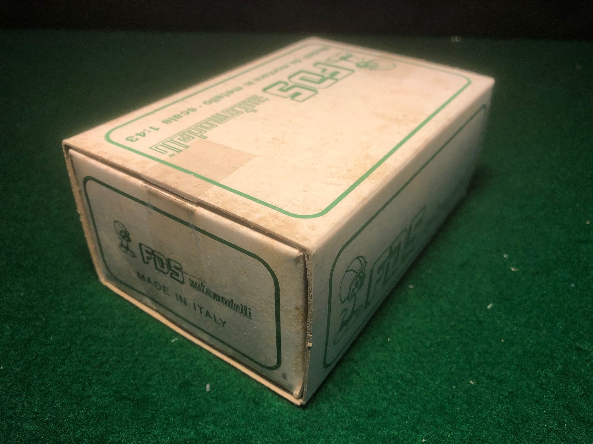 Ferrari 330 P4 Le Mans 1967 Amon-Vaccarella N 20 by FDS 1:43 (109)