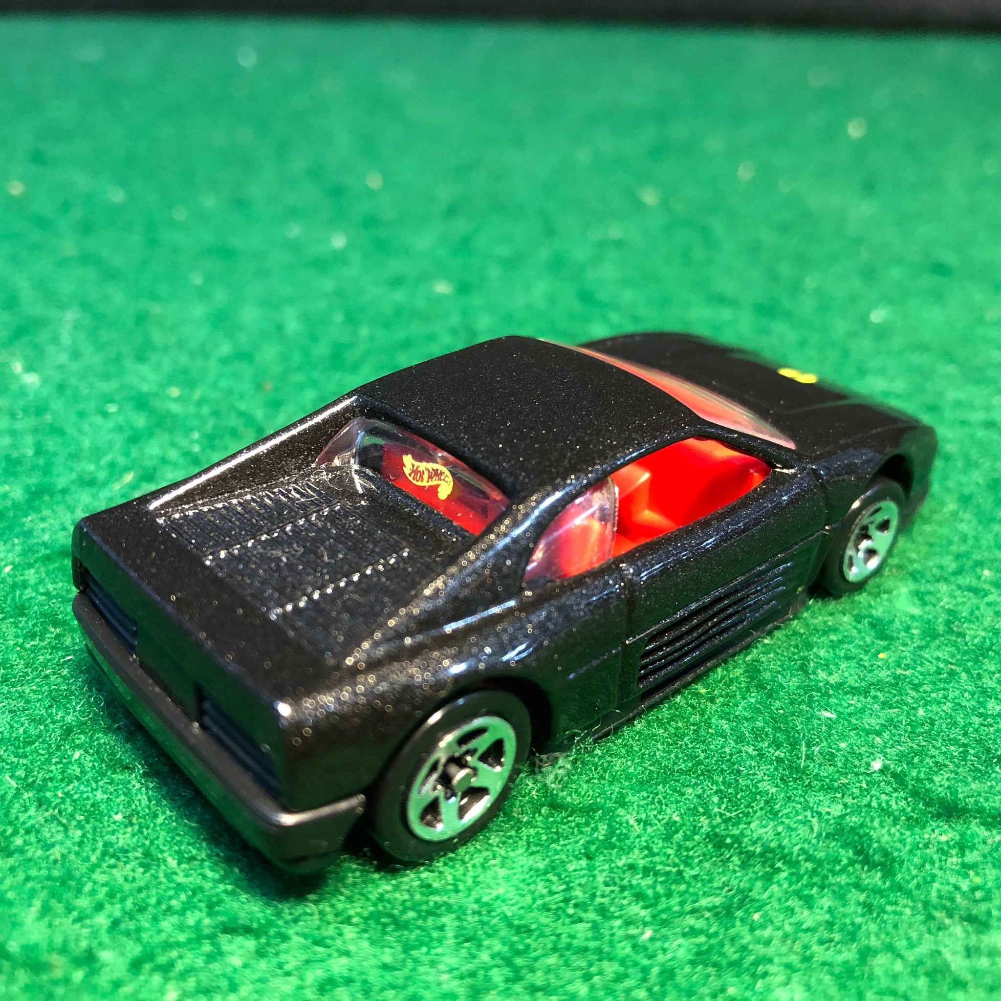 Ferrari 348 tb Black by HotWheels 1:64 (5SP)(12933)(No box)