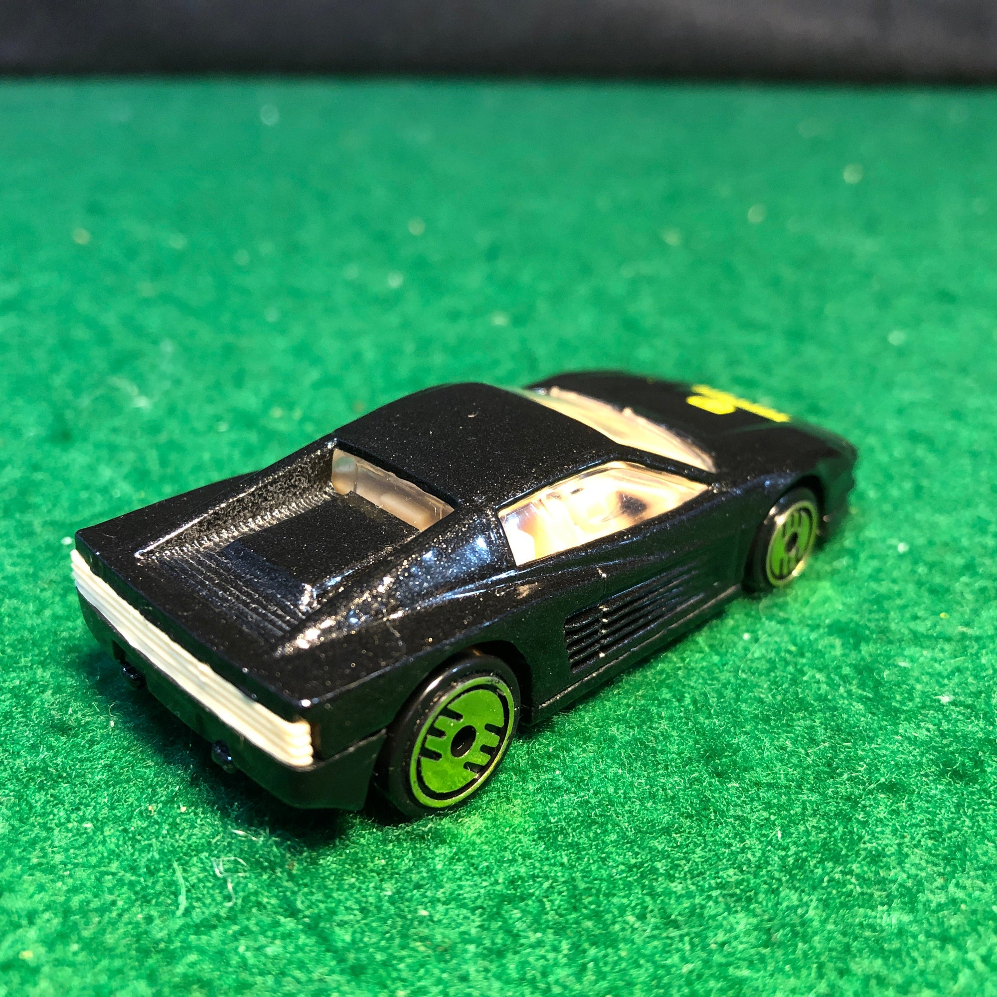 Ferrari Testarossa Black by HotWheels 1:64 (GoldUH)(13576)(No box)