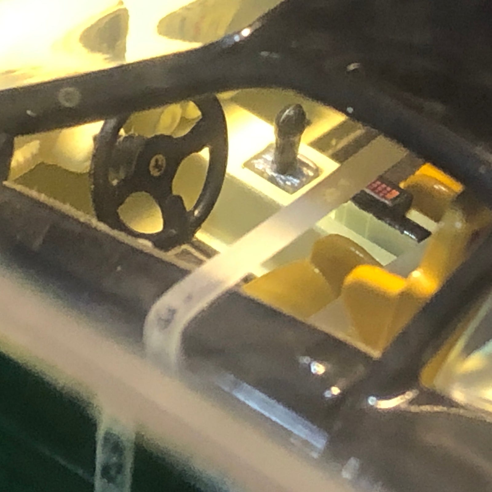 Ferrari F40 Black by HotWheels 1:43 (22166)