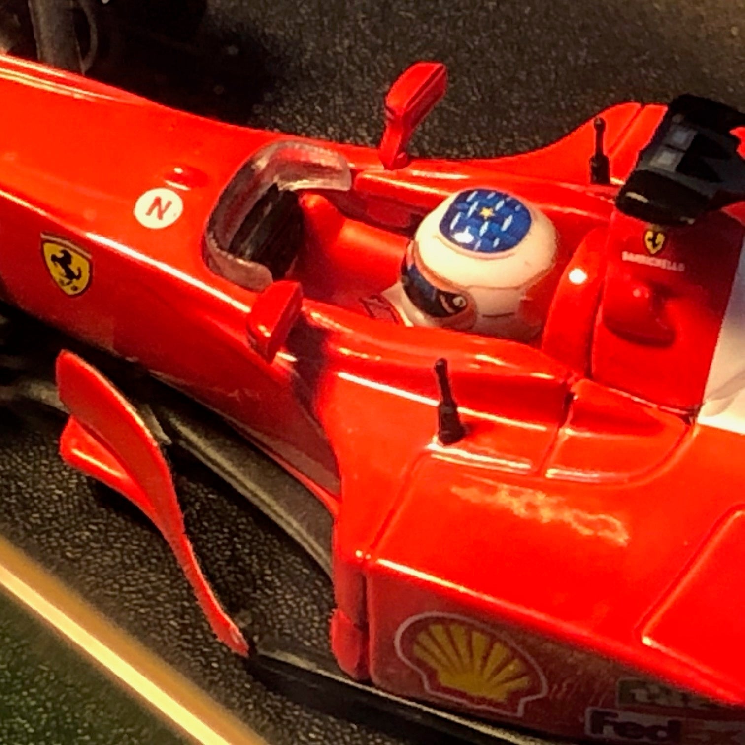 Ferrari F1-2000 Rubens Barrichello N 4 by HotWheels 1:43 (26749)