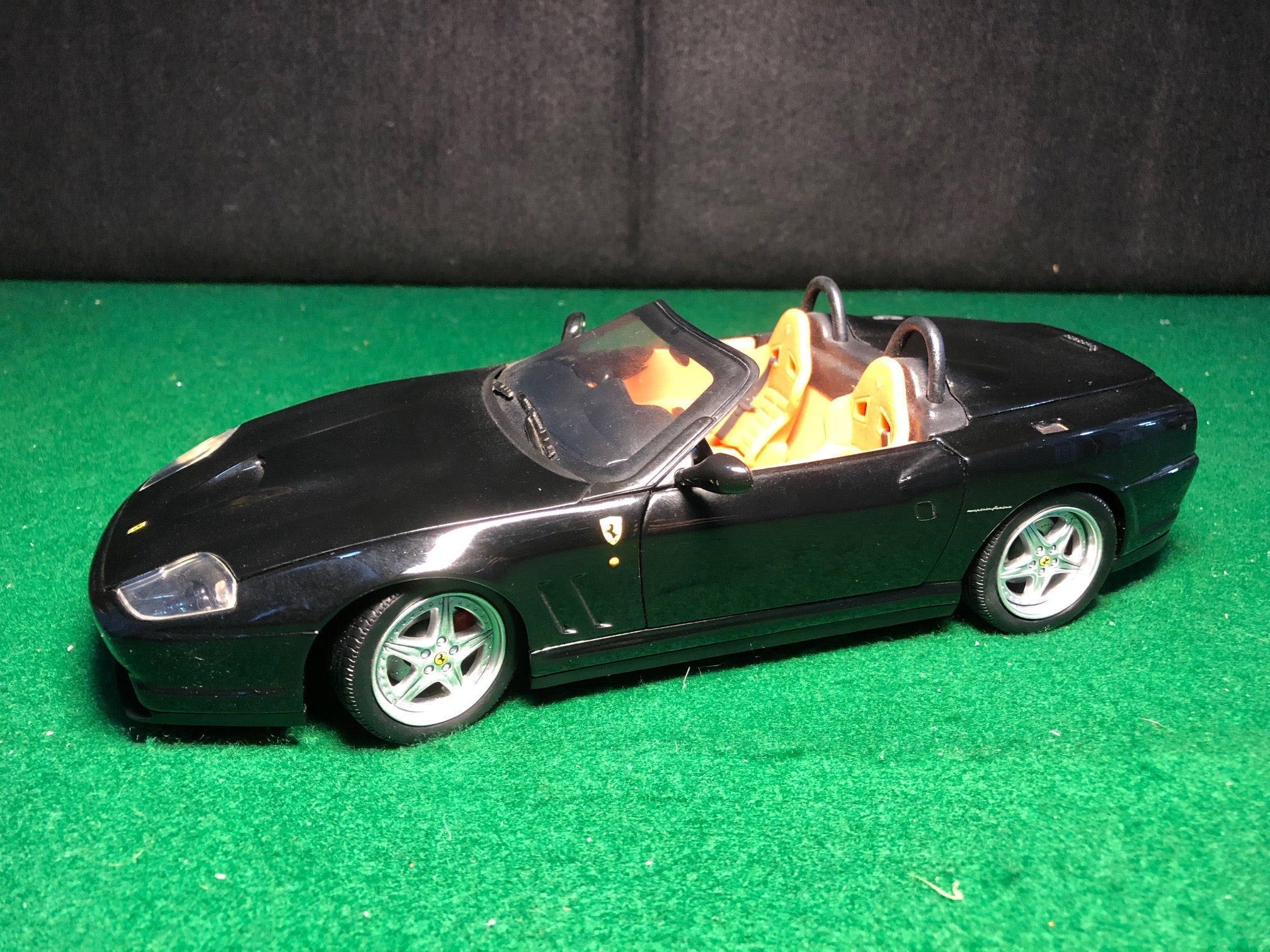 Ferrari 550 Barchetta Pininfarina Black by HotWheels 1:18 (54597)