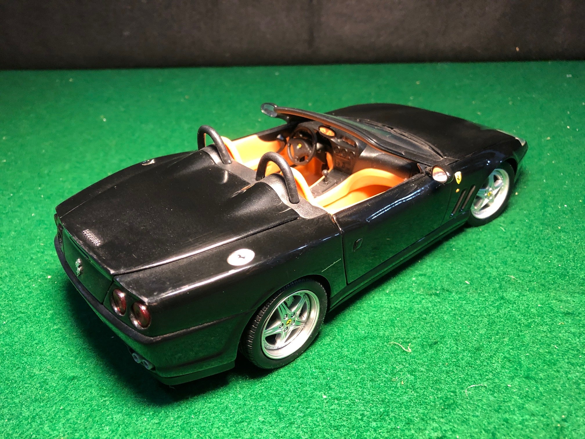 Ferrari 550 Barchetta Pininfarina Black by HotWheels 1:18 (54597)