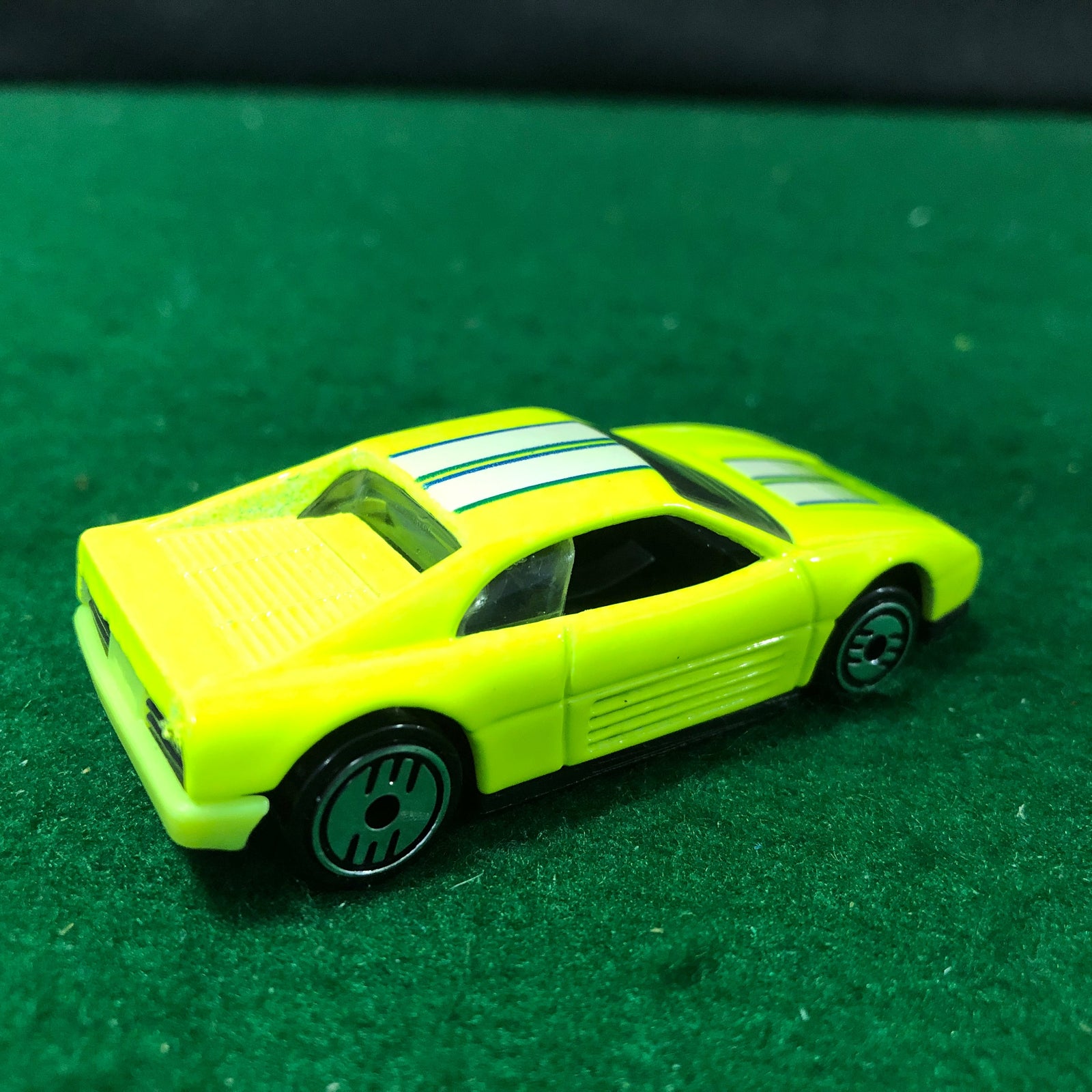 Ferrari 348 TB Bright Green Aqua Fresh by Hotwheels 1:64 (UH)(5666)(No box)
