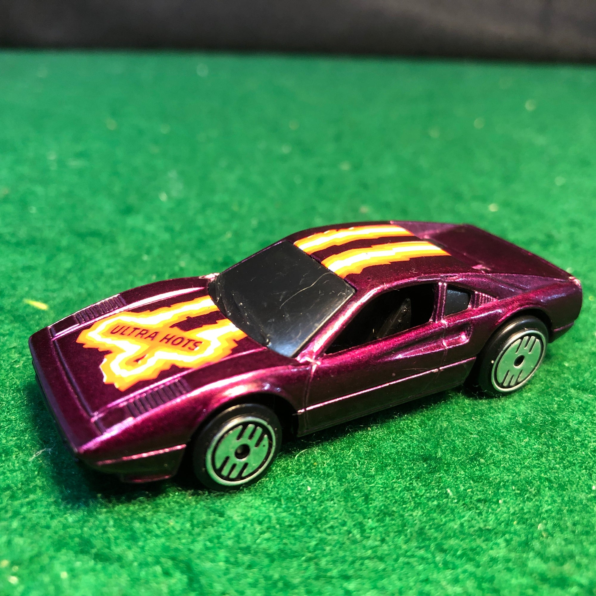 Ferrari 308 GTB Purple Ultra Hots by HotWheels 1:64 (UH)(7295)(No box)