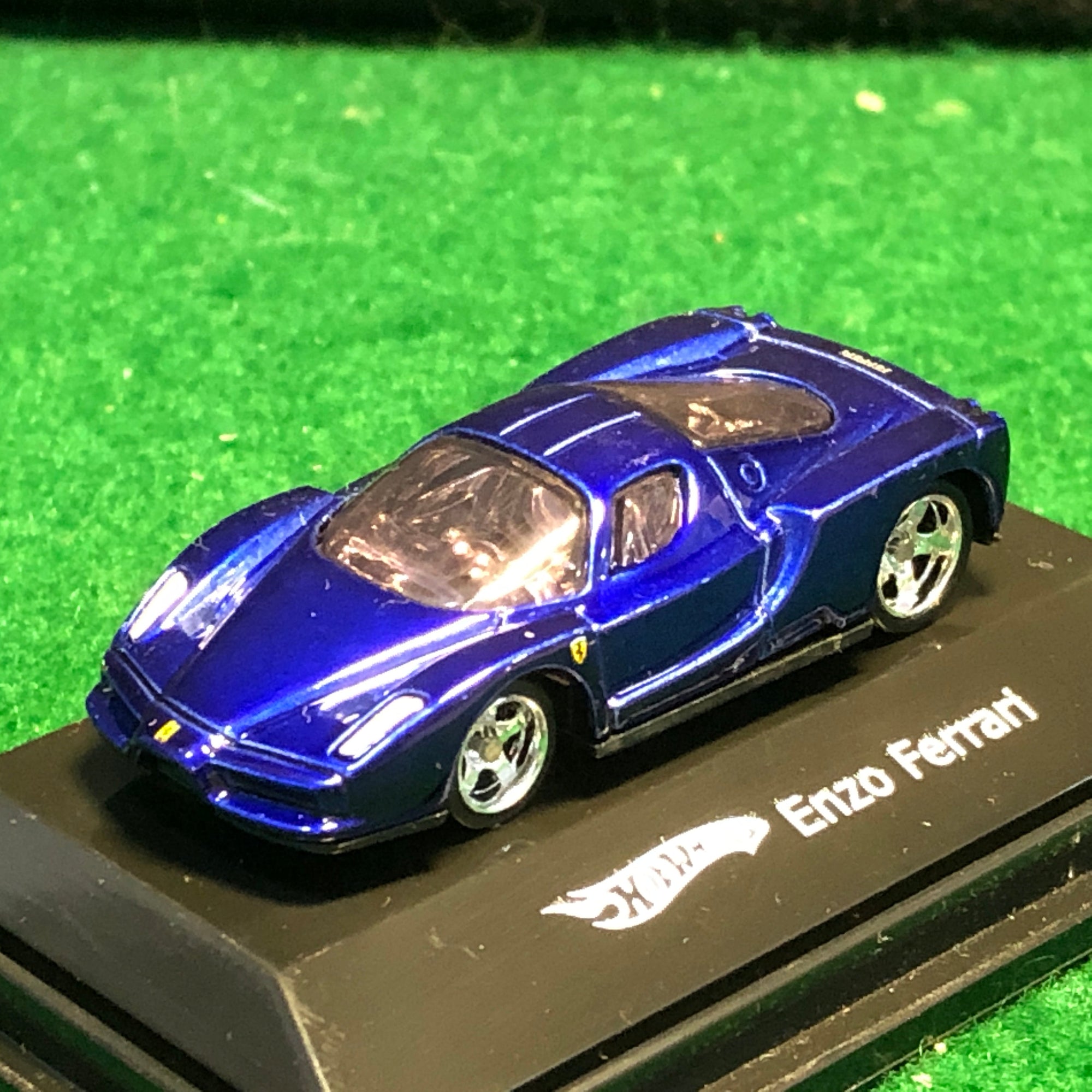 Ferrari Enzo Blue by HotWheels 1:87 HO (5SP)(N0241)(DC)