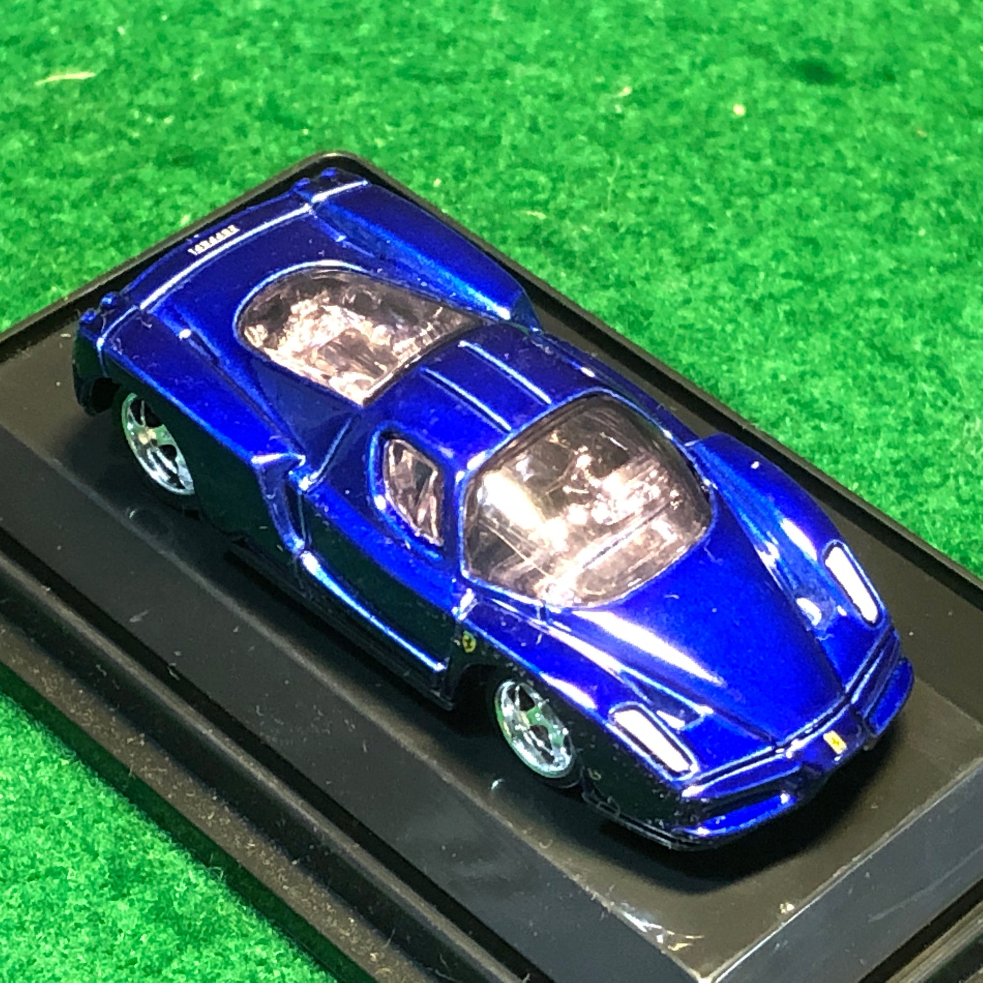 Ferrari Enzo Blue by HotWheels 1:87 HO (5SP)(N0241)(DC)