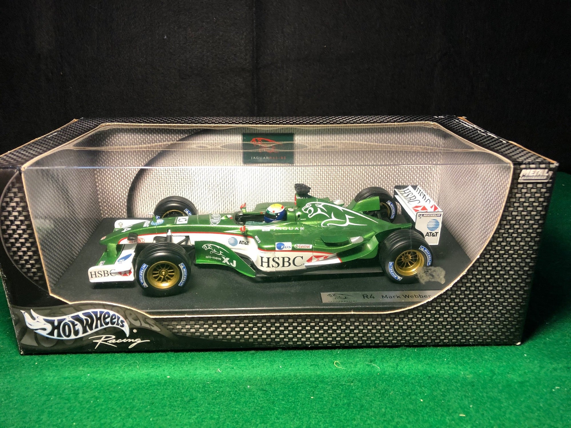 Jaguar R4 2003 F1 Mark Weber by HotWheels 1:18 (B1025)