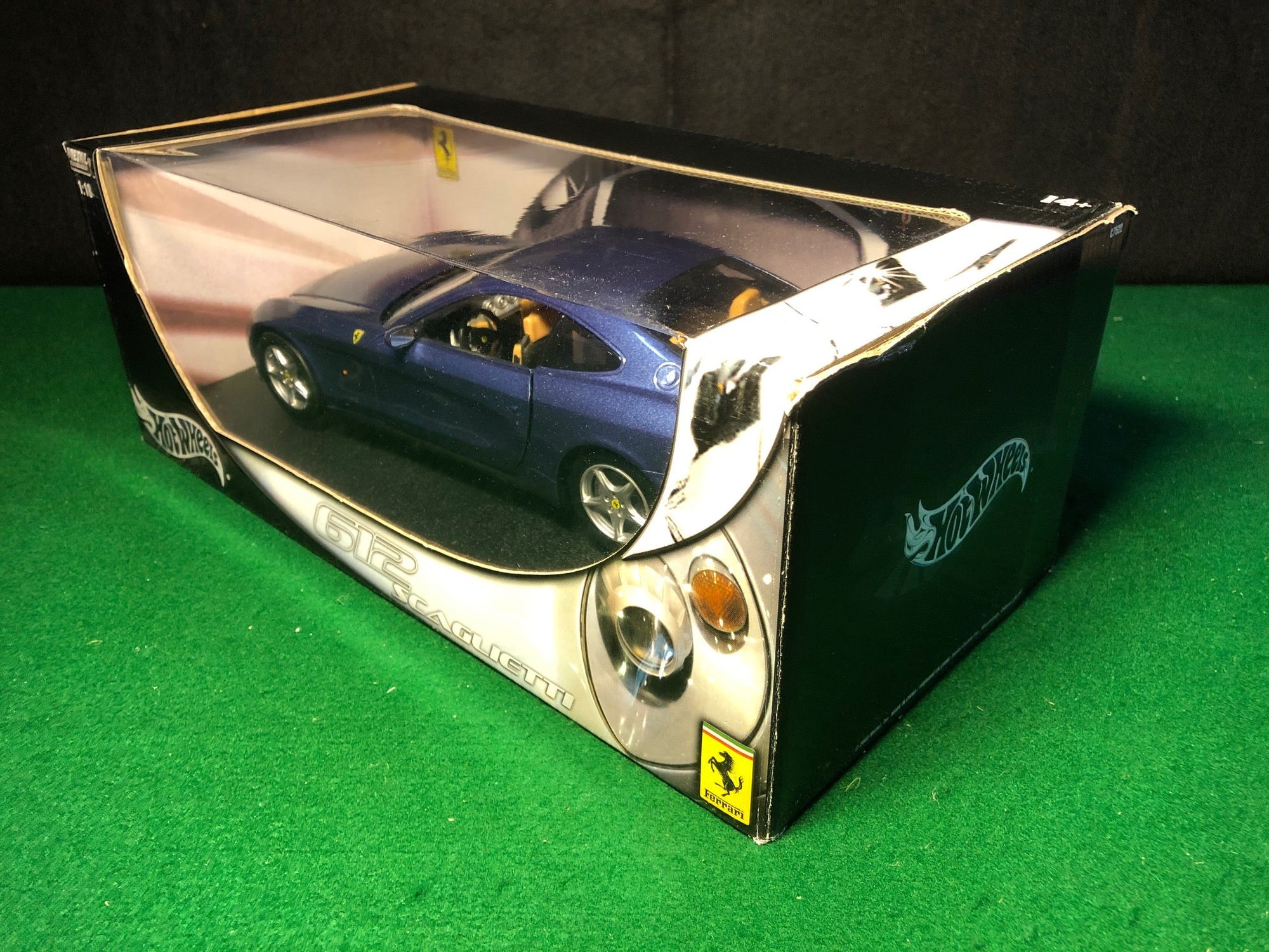 Ferrari 612 Scaglietti Metallic Blue by HotWheels 1:18 (C7522)