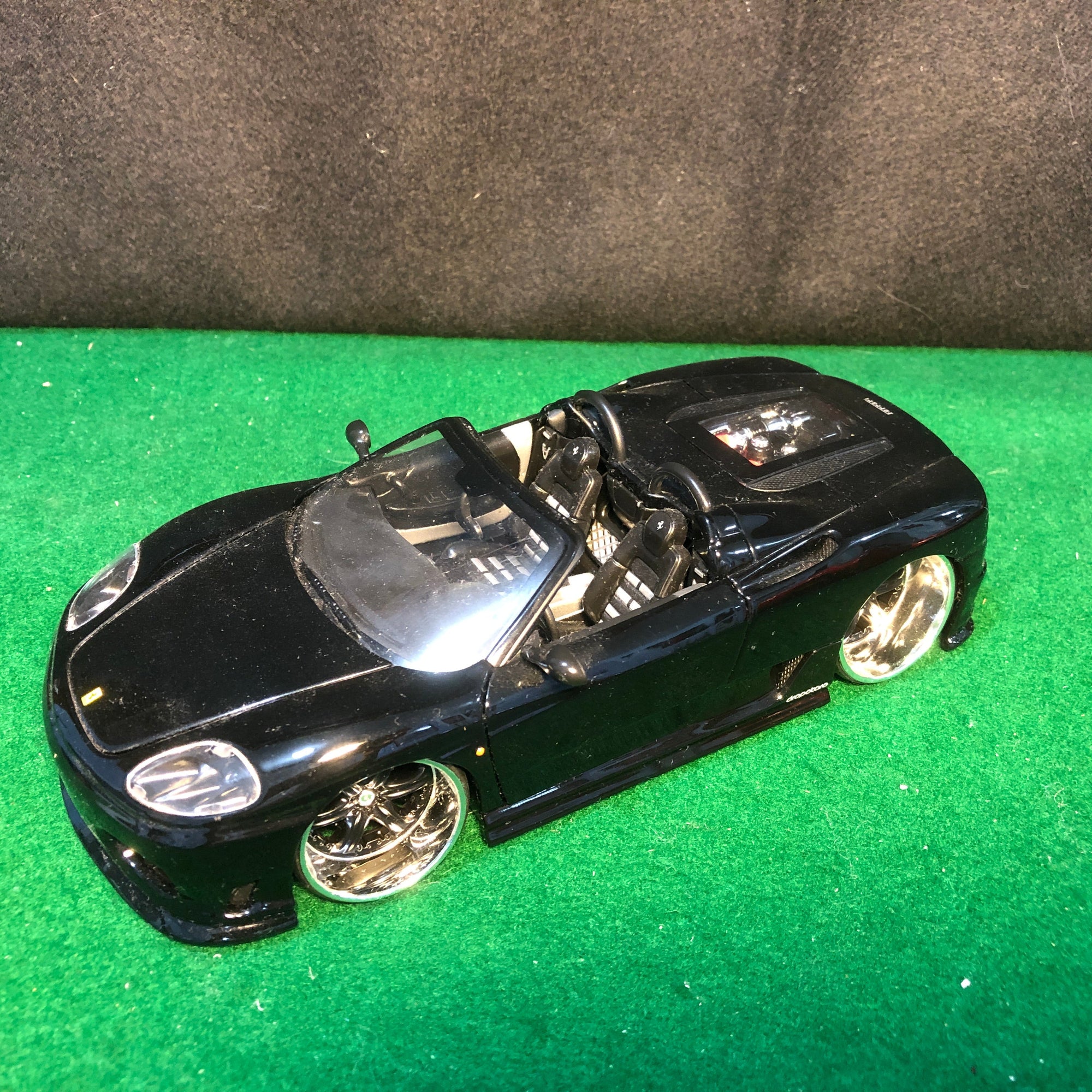 Ferrari 360 Spider Custom by HotWheels 1:20 (H3033)(No box)