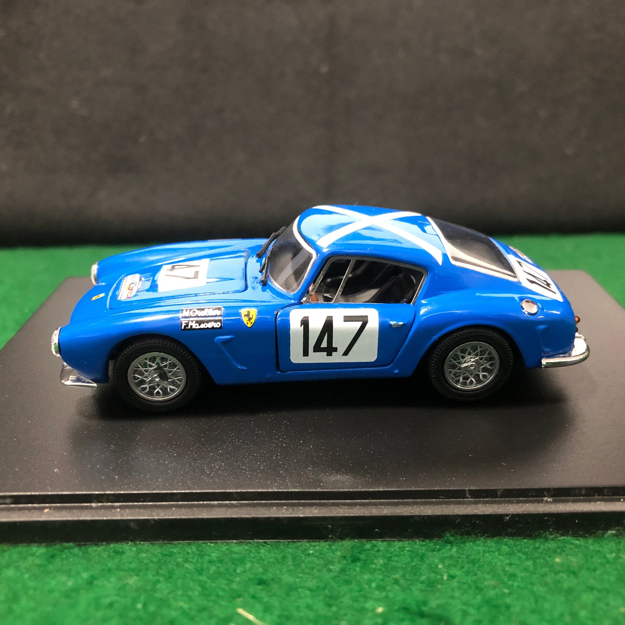 Ferrari 250 GT SWB Berlinetta N 147 by Jouef 1:43 (1033)