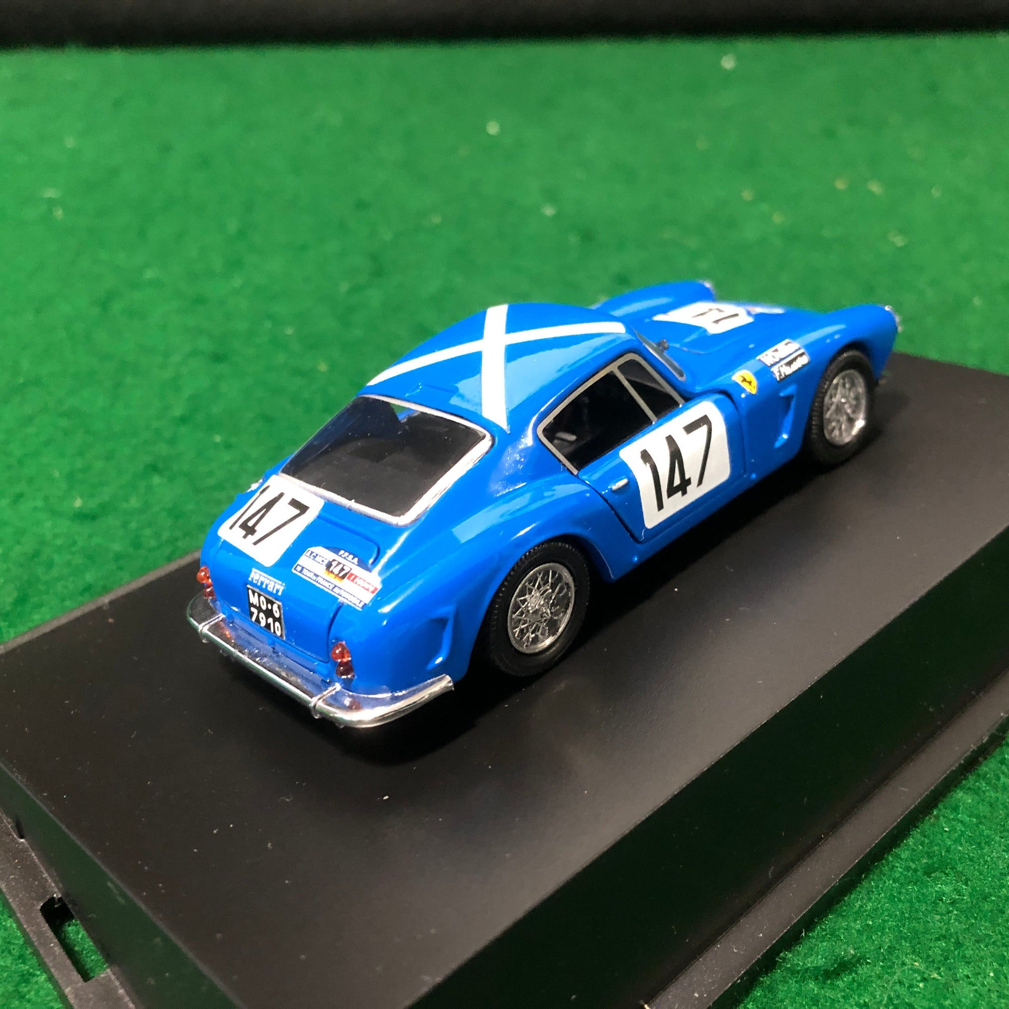 Ferrari 250 GT SWB Berlinetta N 147 by Jouef 1:43 (1033)