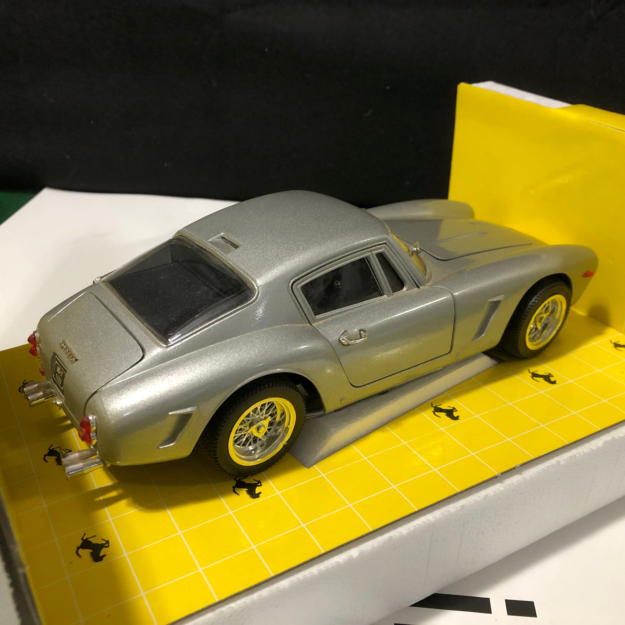 Ferrari 250 GT SWB Berlinetta 1961 Grigio by Jouef 1:18 (3012)