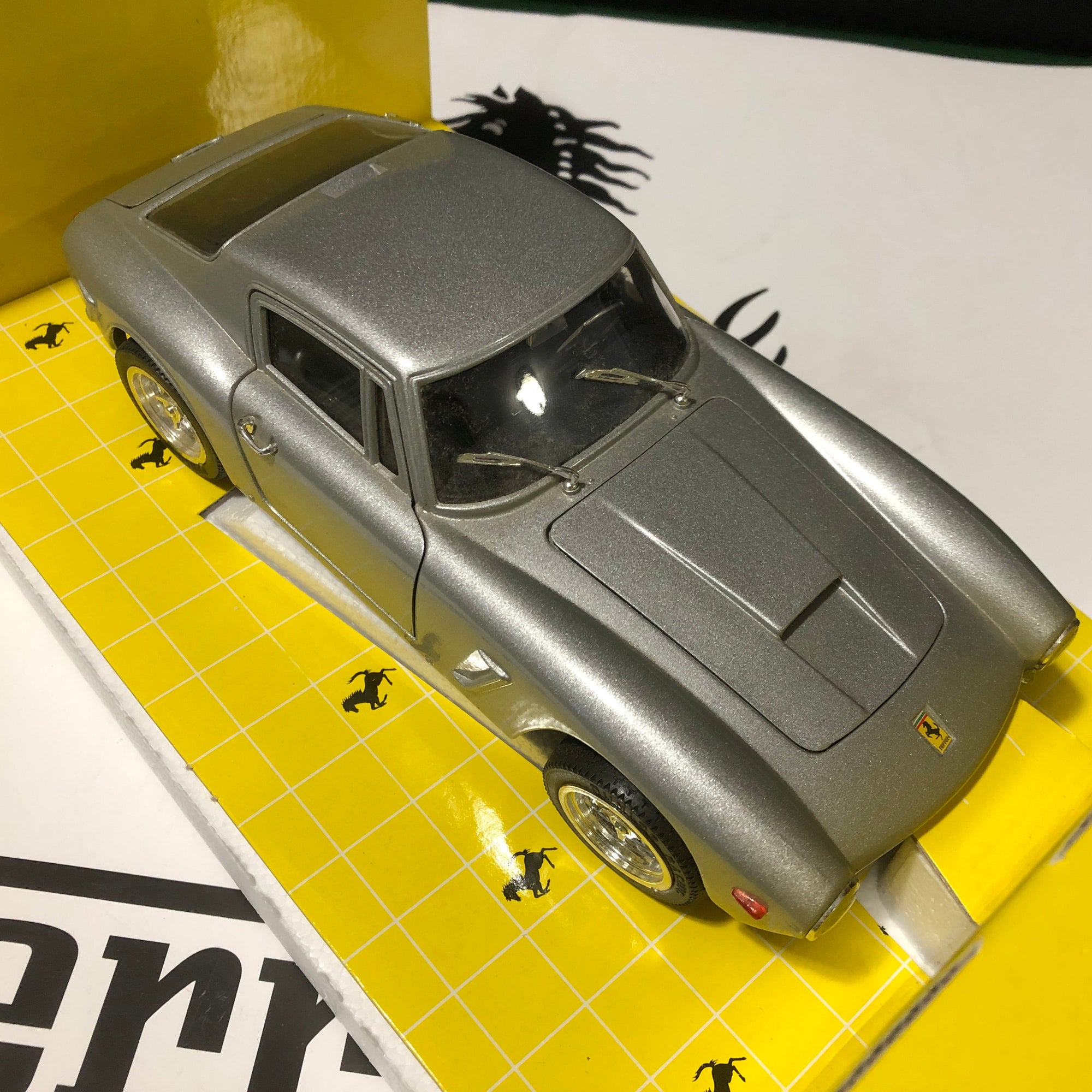 Ferrari 250 GT SWB Berlinetta 1961 Grigio by Jouef 1:18 (3012)