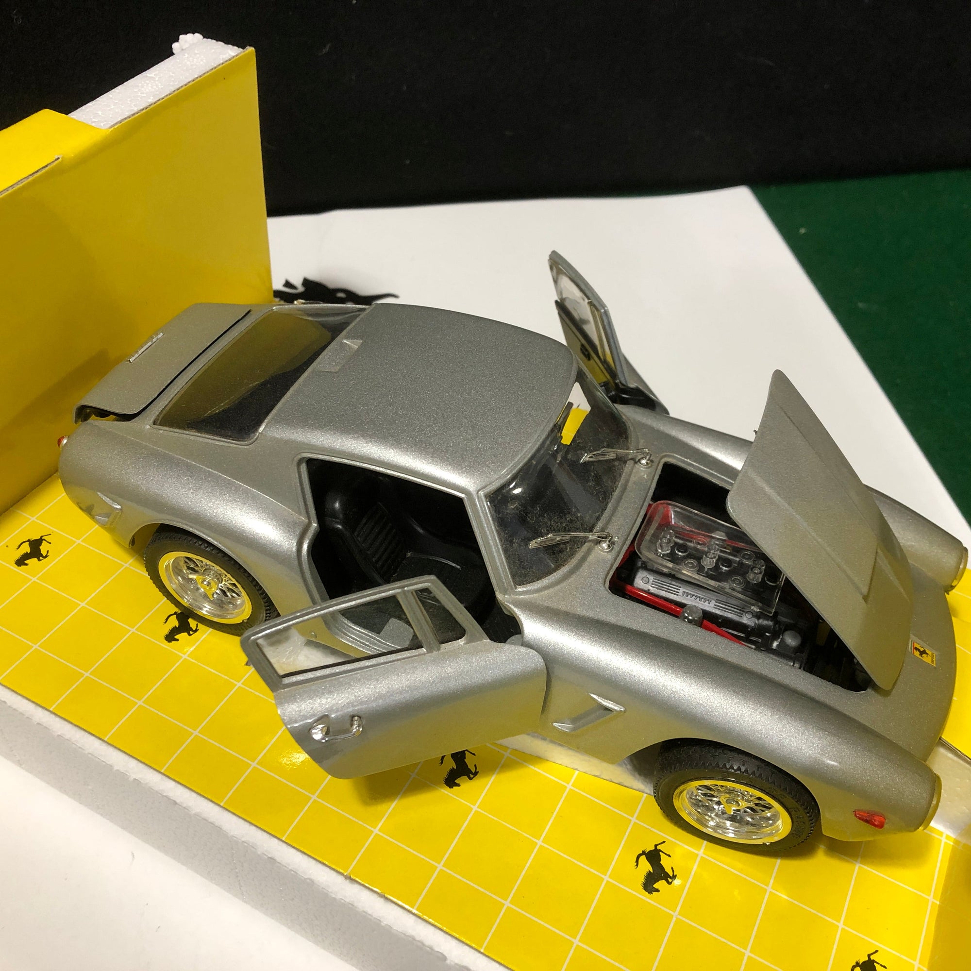 Ferrari 250 GT SWB Berlinetta 1961 Grigio by Jouef 1:18 (3012)