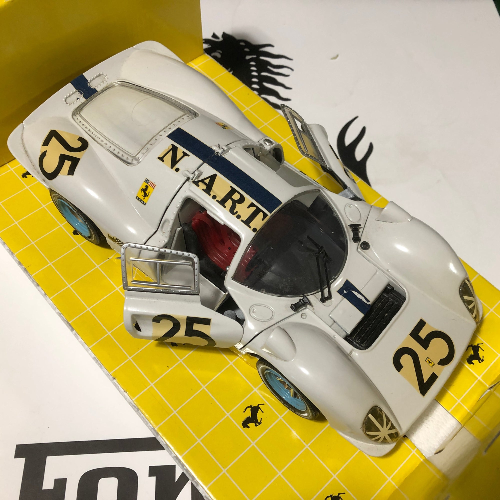 Ferrari 412 P 1967 NART N.25 Ltd Ed by Jouef 1:18 (3024)(Limited Edition)