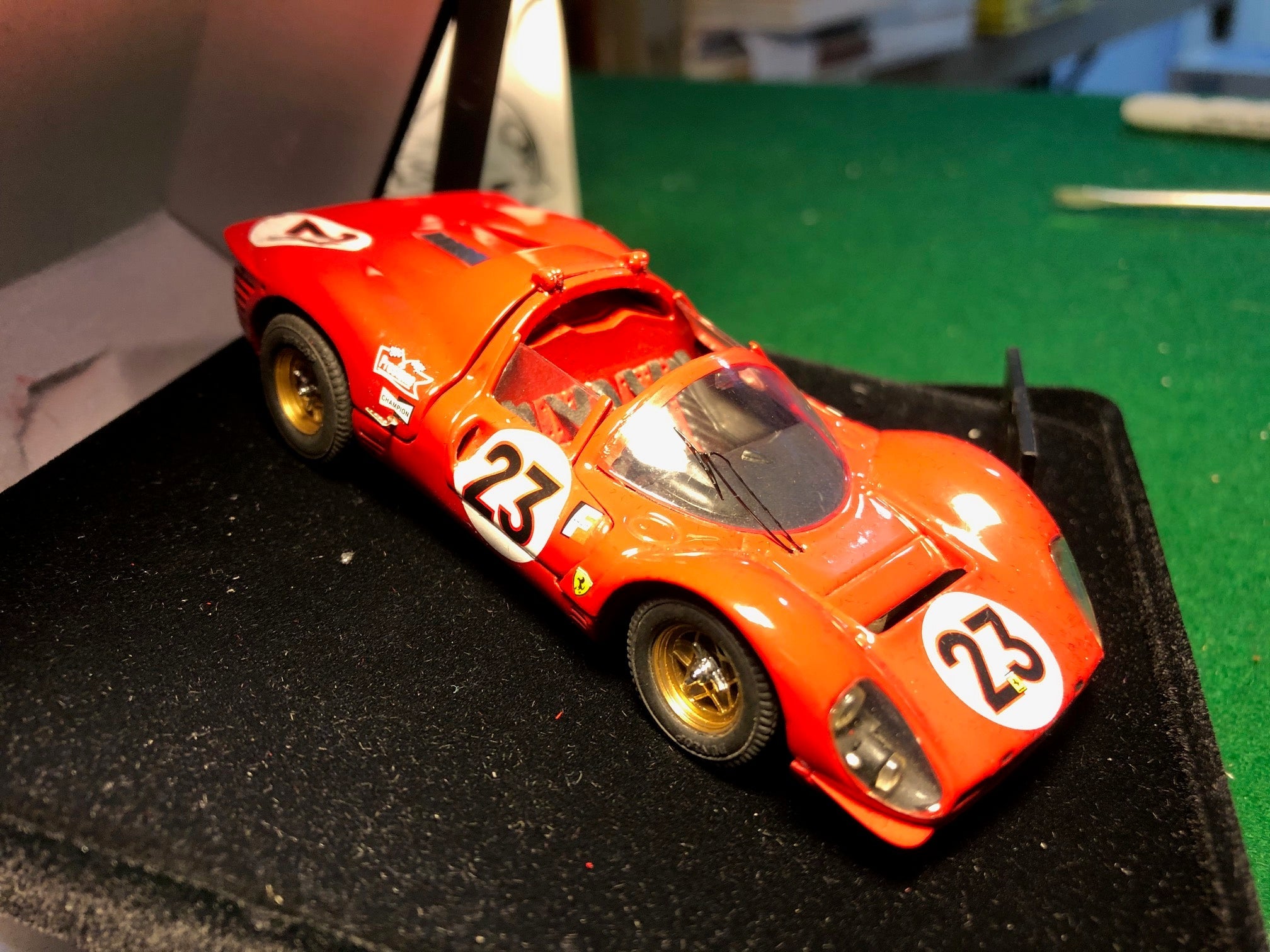 Ferrari 330 P4 N 23 Spider 1st 24 Hrs of Daytona 1967, by Jouef 1:43 (3025)