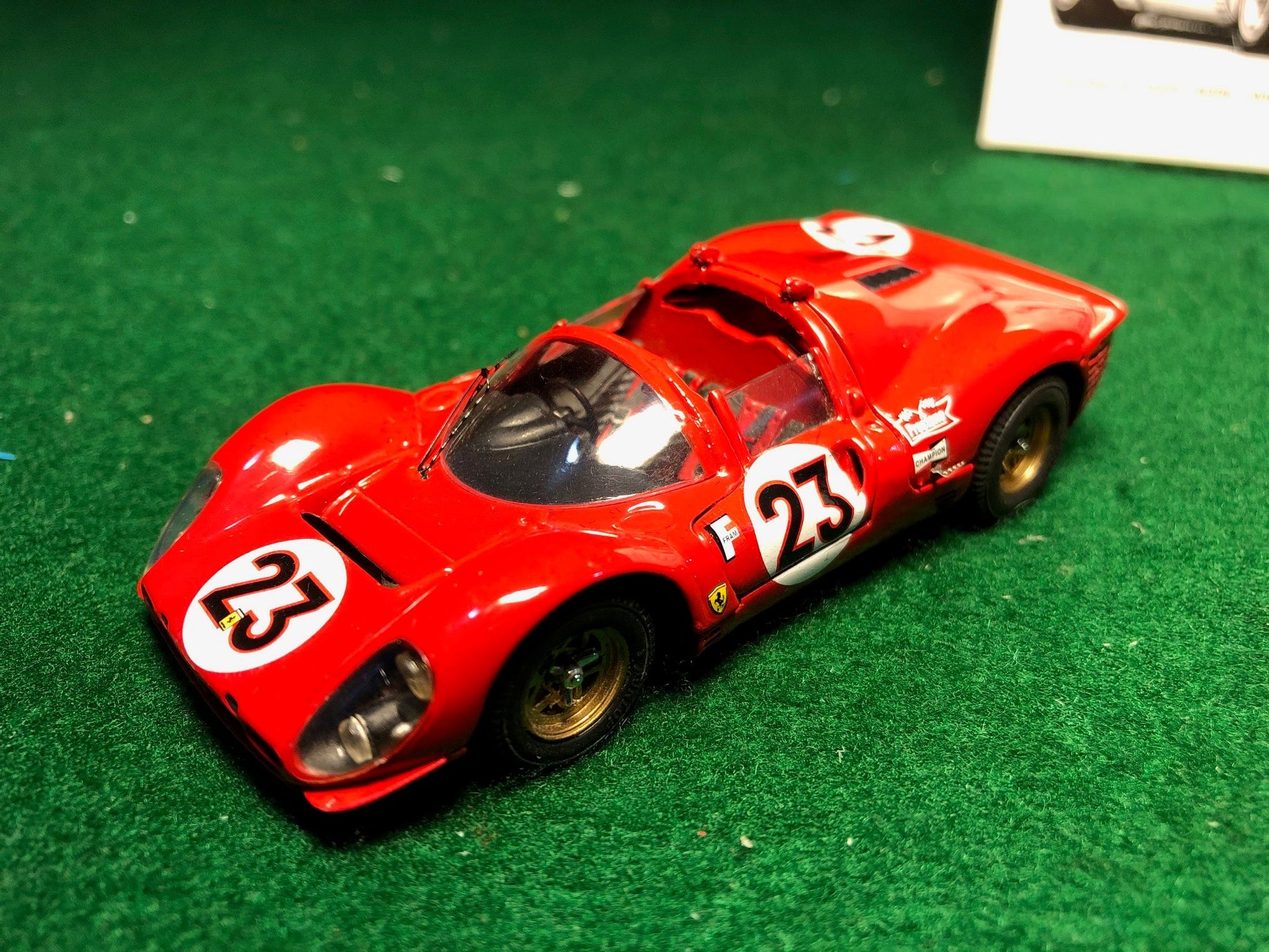 Ferrari 330 P4 N 23 Spider 1st 24 Hrs of Daytona 1967, by Jouef 1:43 (3025)