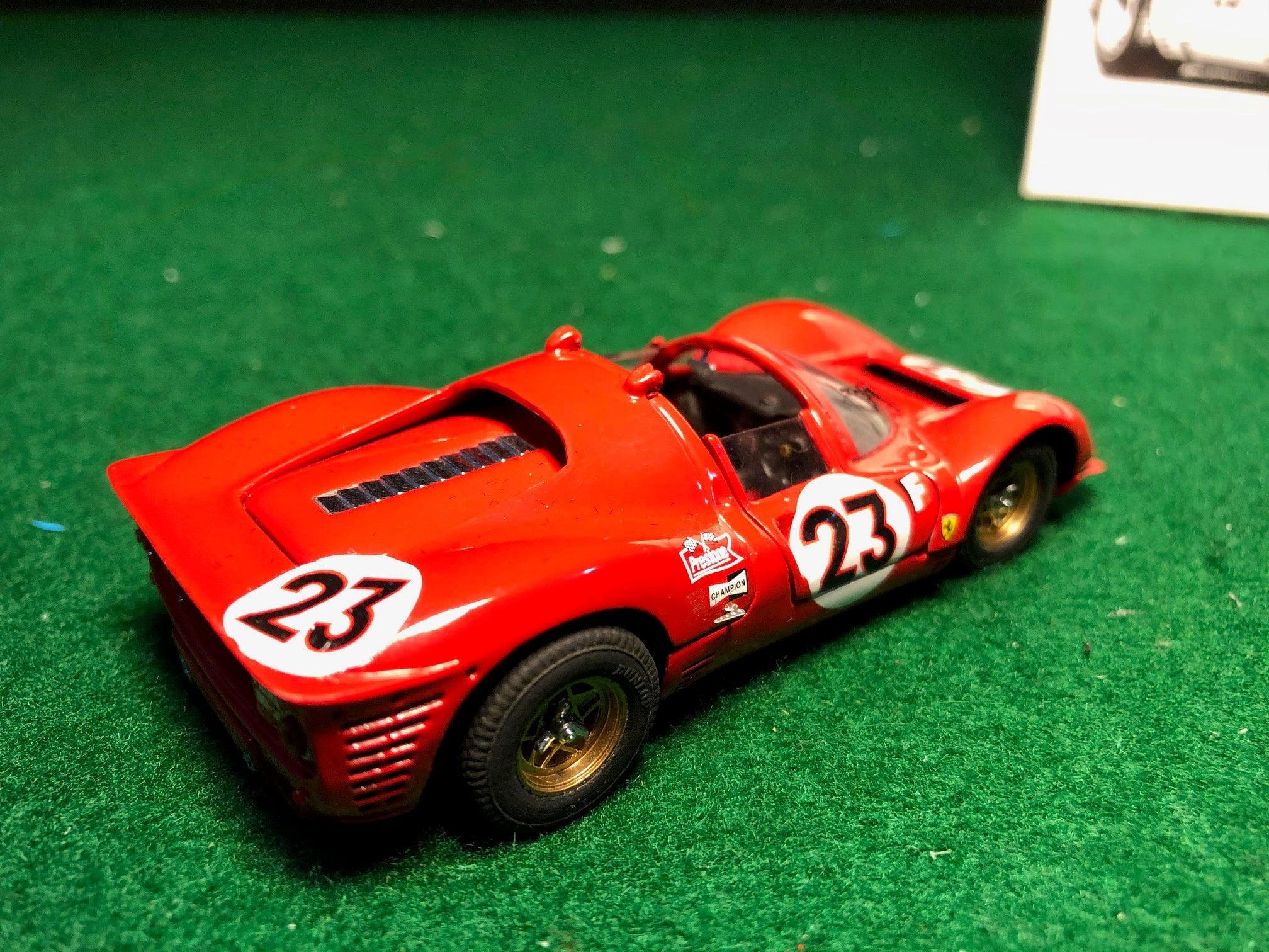 Ferrari 330 P4 N 23 Spider 1st 24 Hrs of Daytona 1967, by Jouef 1:43 (3025)