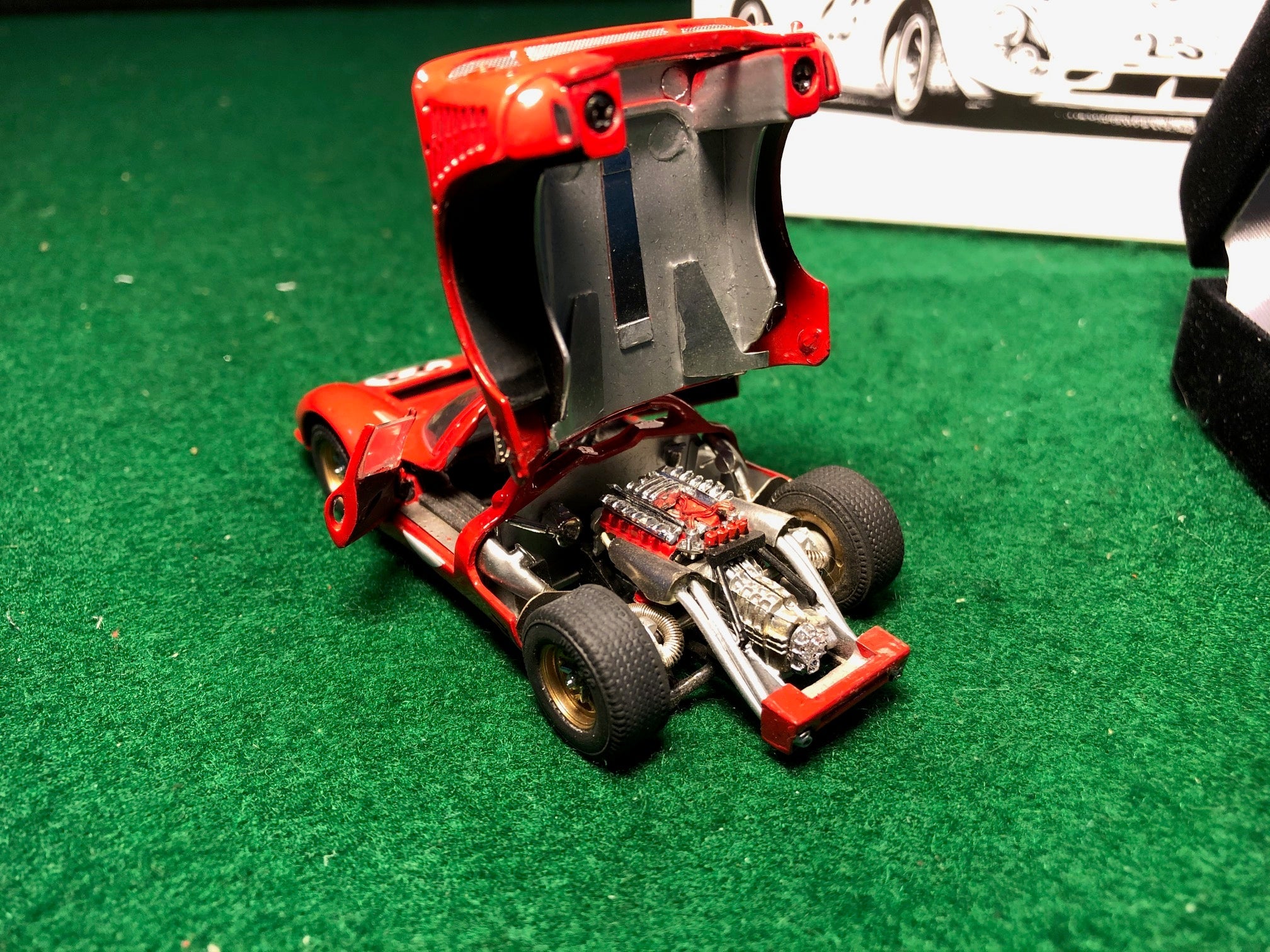 Ferrari 330 P4 N 23 Spider 1st 24 Hrs of Daytona 1967, by Jouef 1:43 (3025)