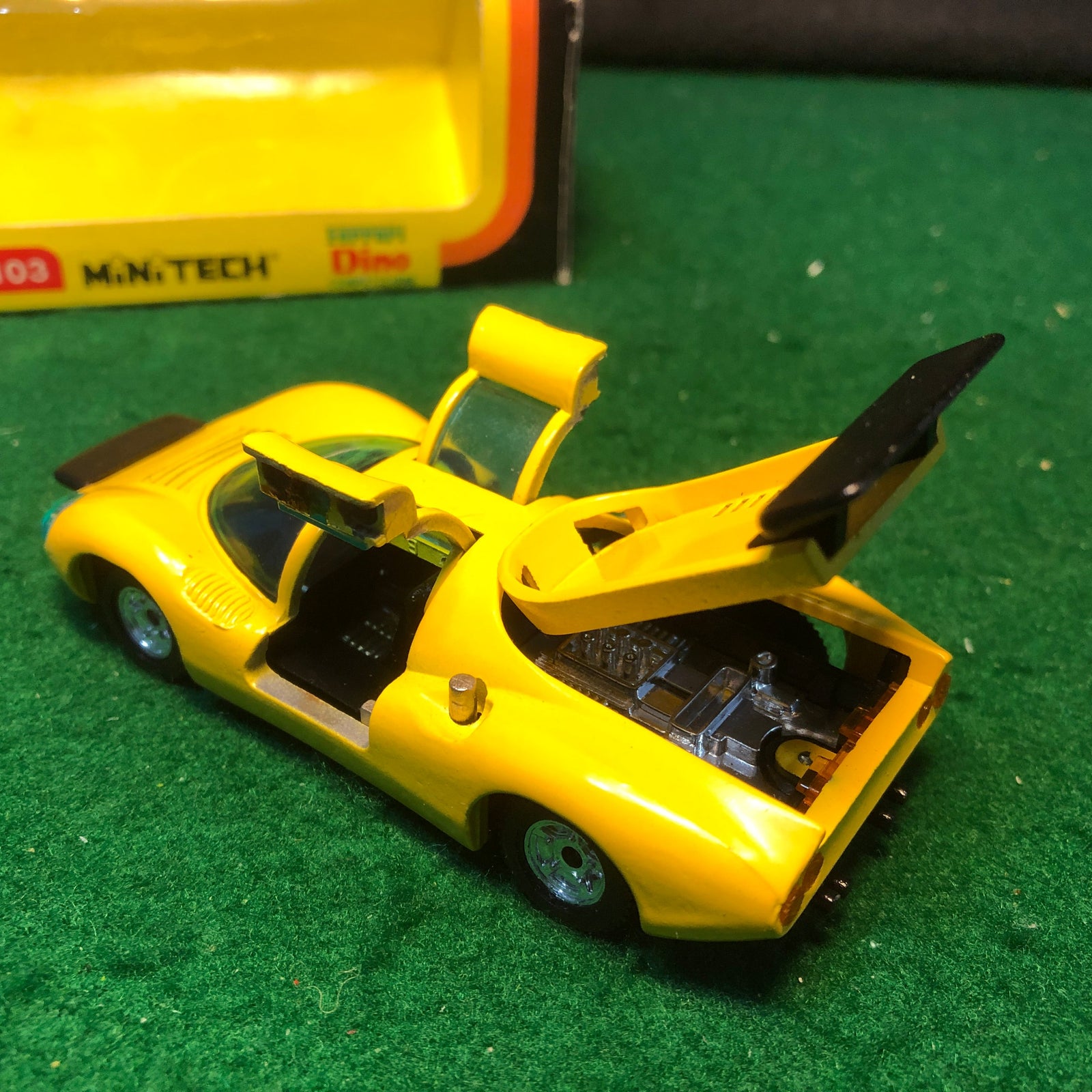 Ferrari Dino 206 S Yellow by King Star 1:43 (KS103)