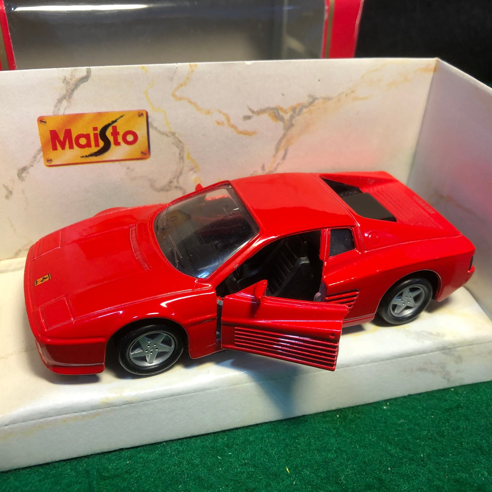 Ferrari 512 TR Red by Maisto 1:39 Motorized (21008)