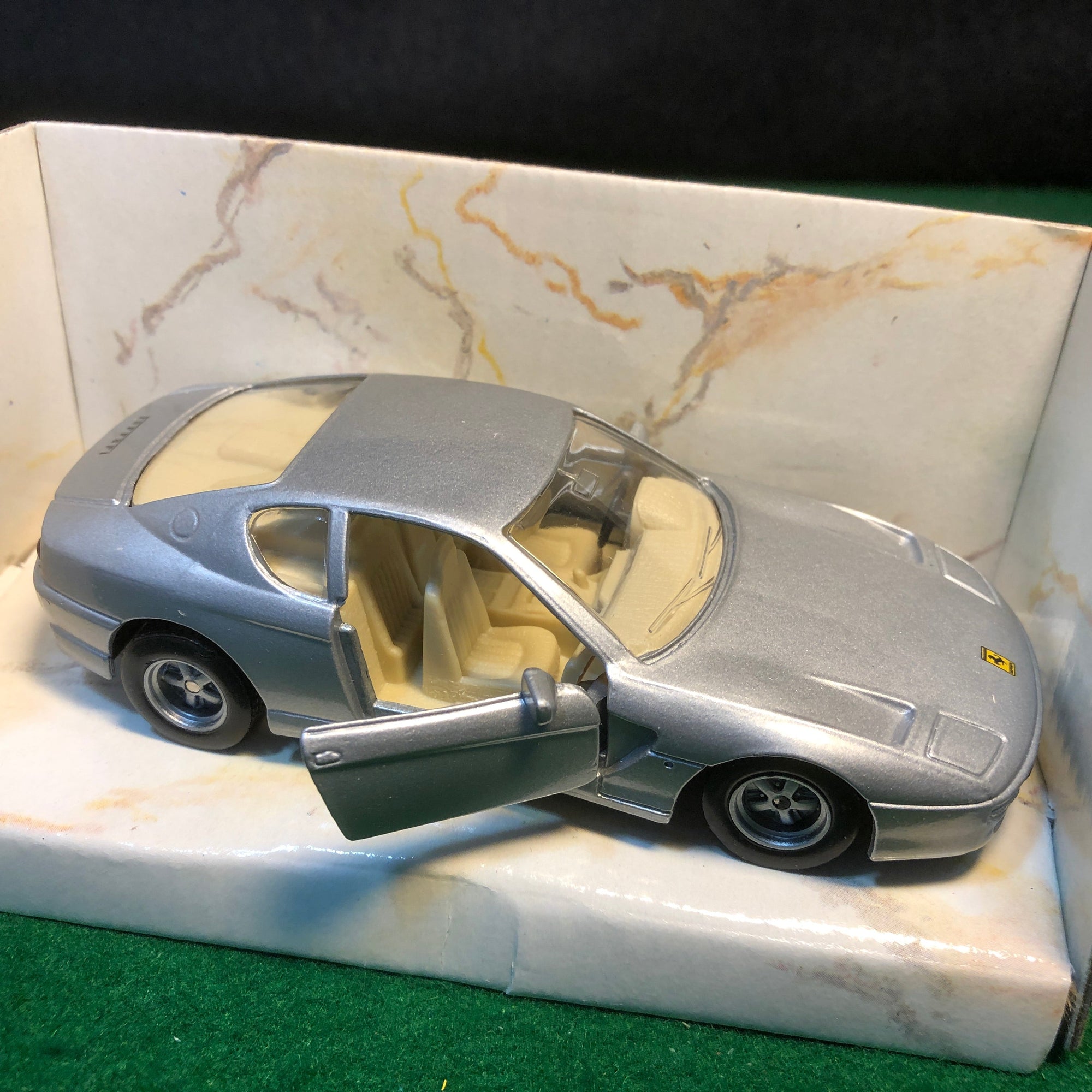 Ferrari 456 GT 2+2 Gray by Maisto 1:39 (21320)