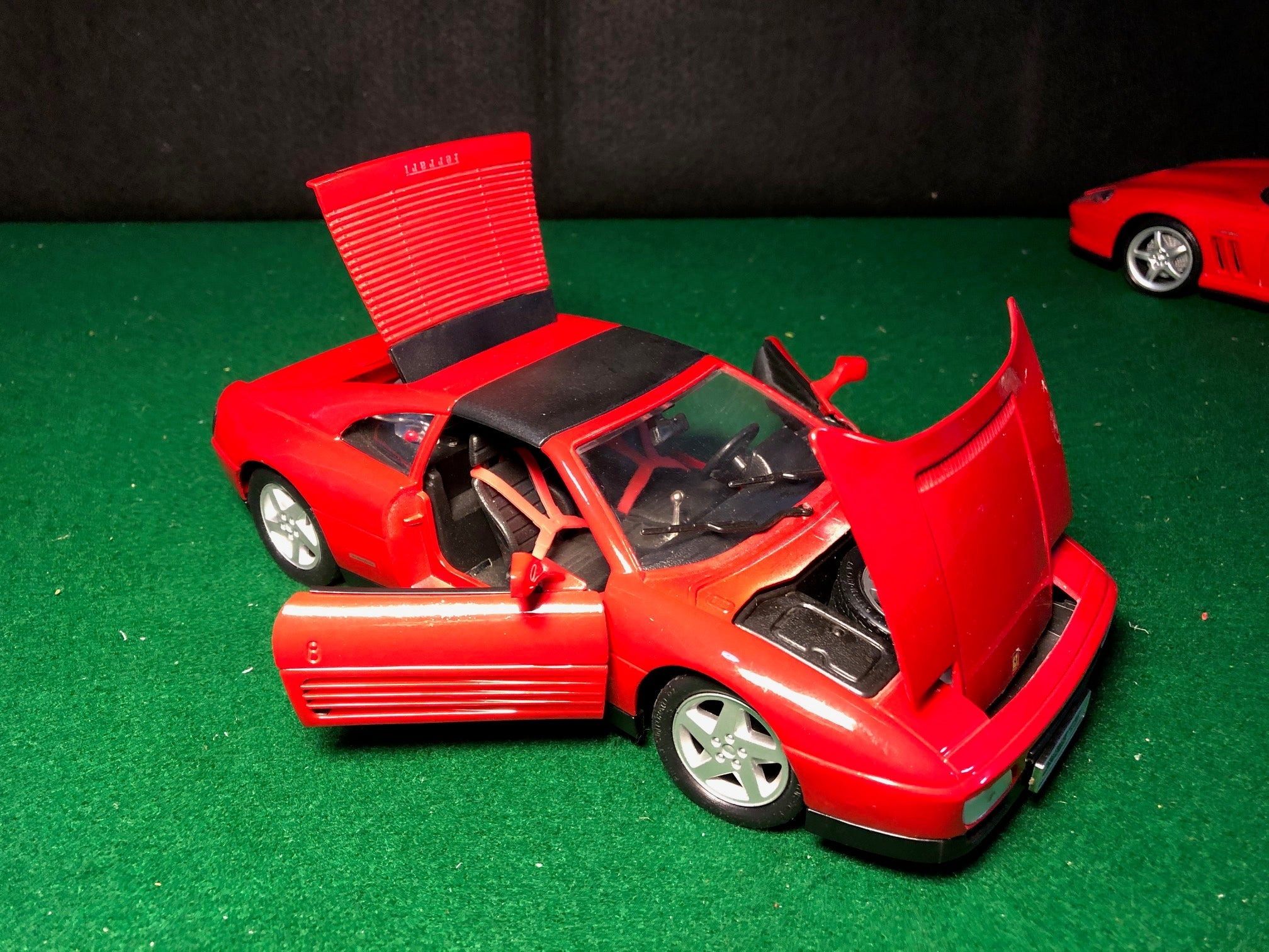 Ferrari 348 ts Red by Maisto 1:18 (28544)(No box)