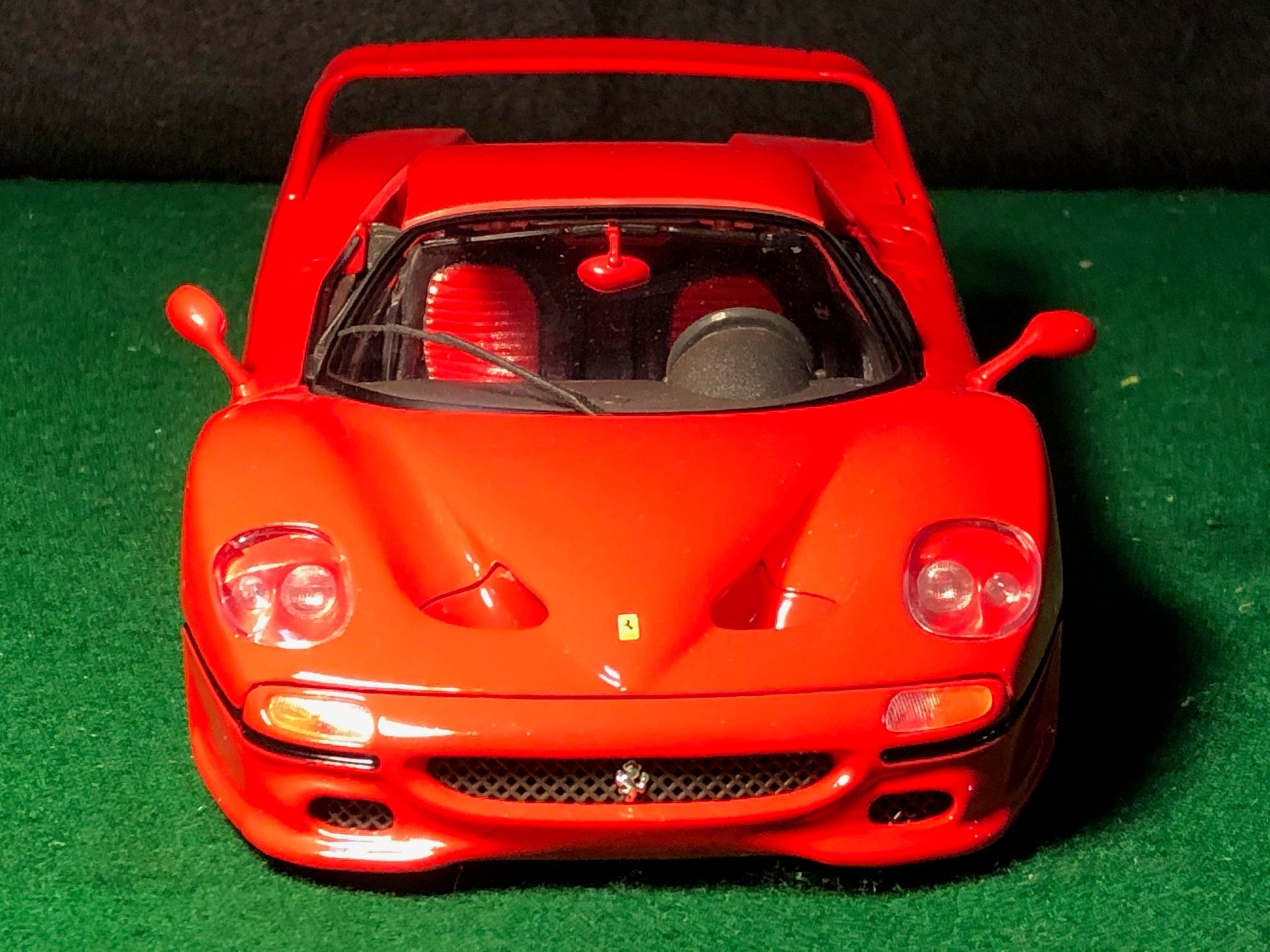 Ferrari F50 Red by Maisto 1:18 (31823)