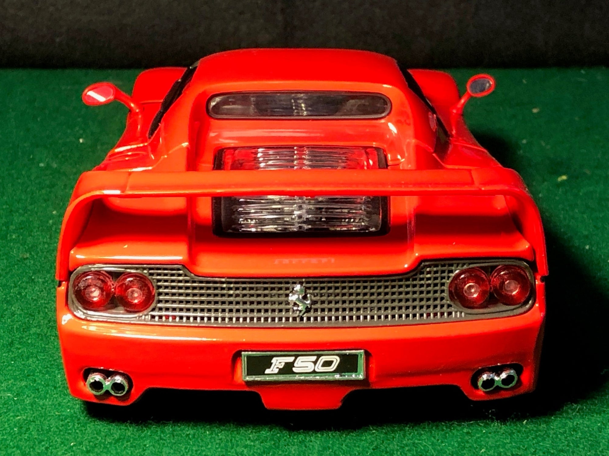 Ferrari F50 Red by Maisto 1:18 (31823)