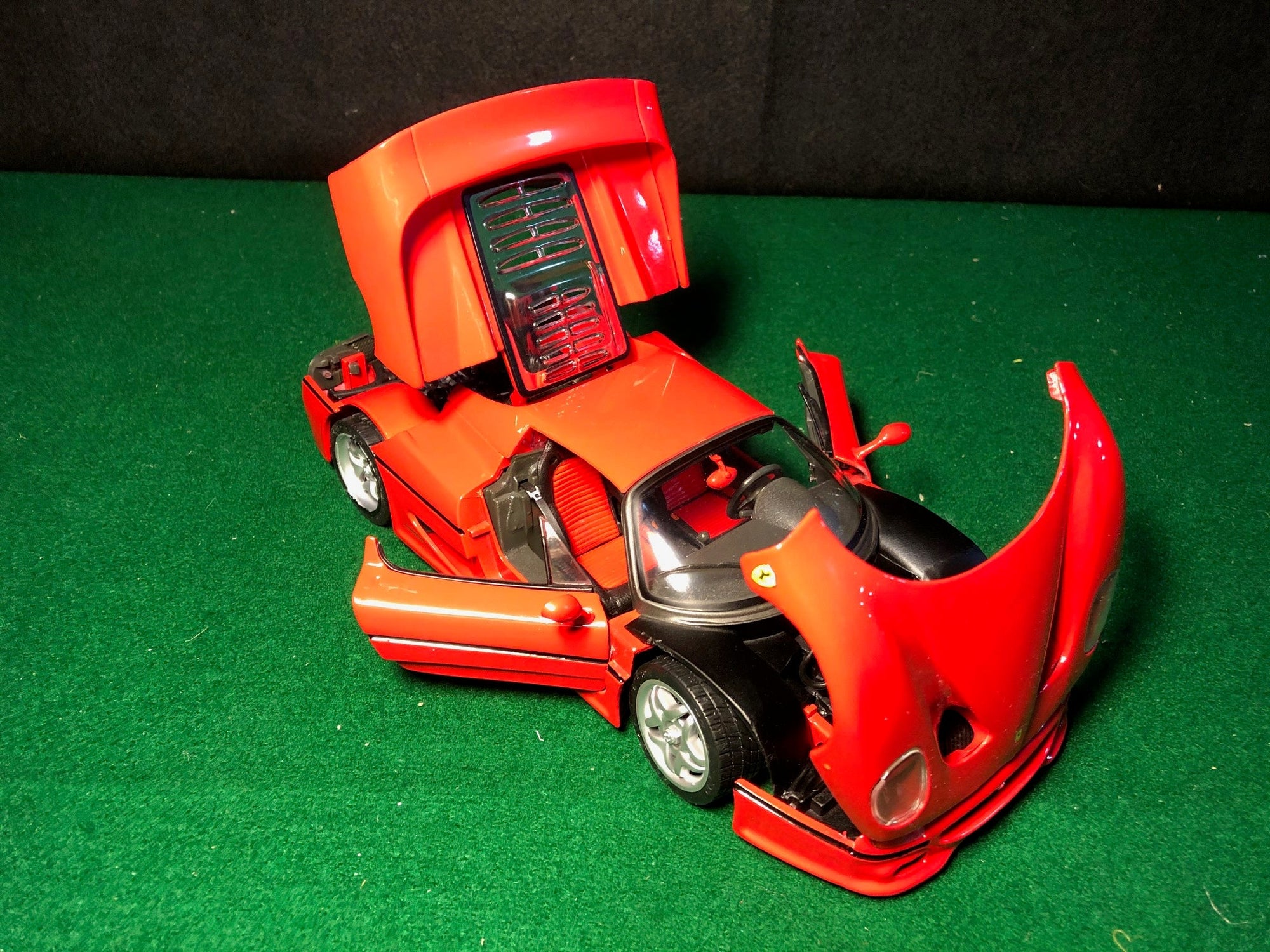 Ferrari F50 Red by Maisto 1:18 (31823)