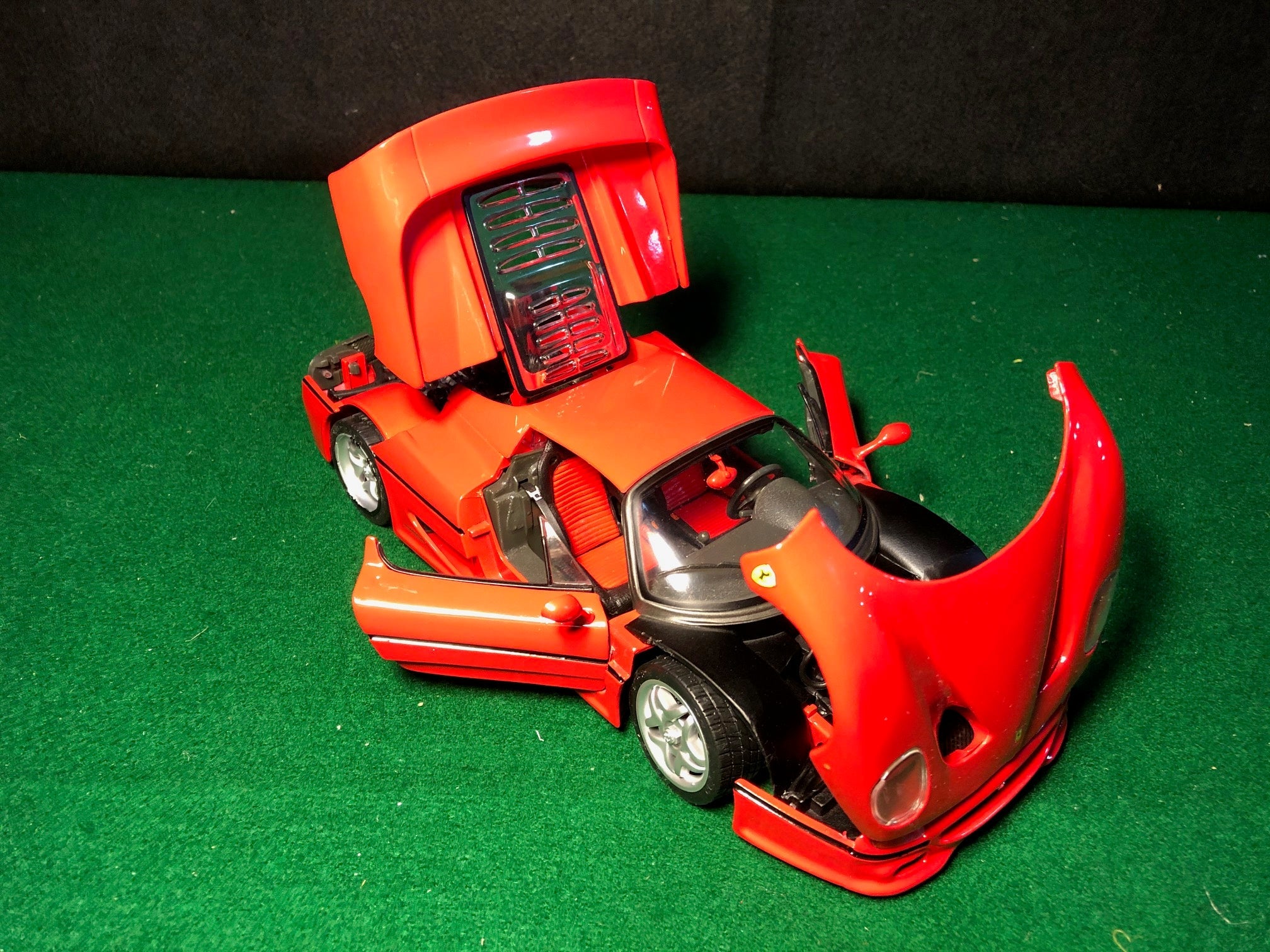 Ferrari F50 Red by Maisto 1:18 (31823)