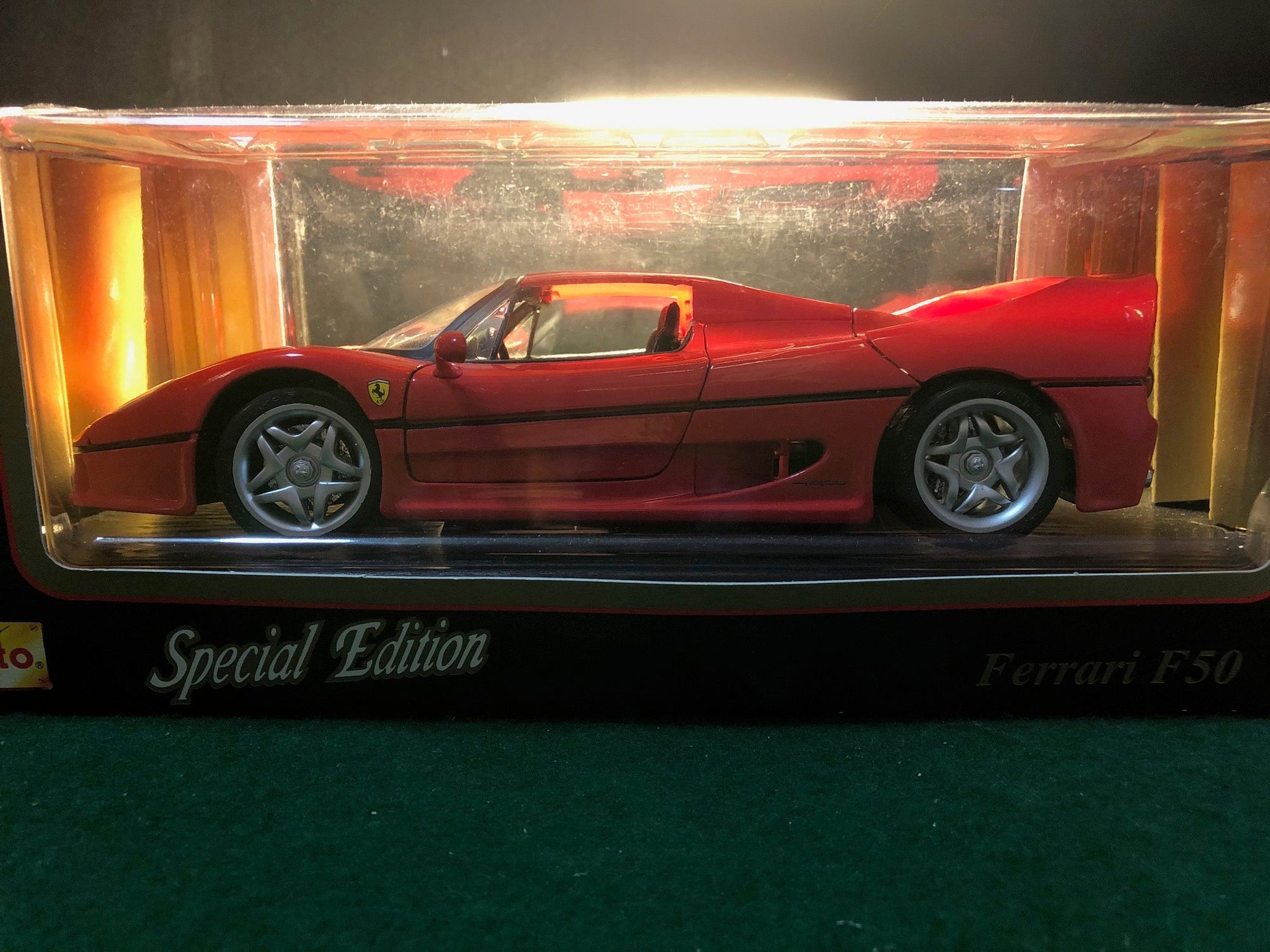 Ferrari F50 Red by Maisto 1:18 (31823)
